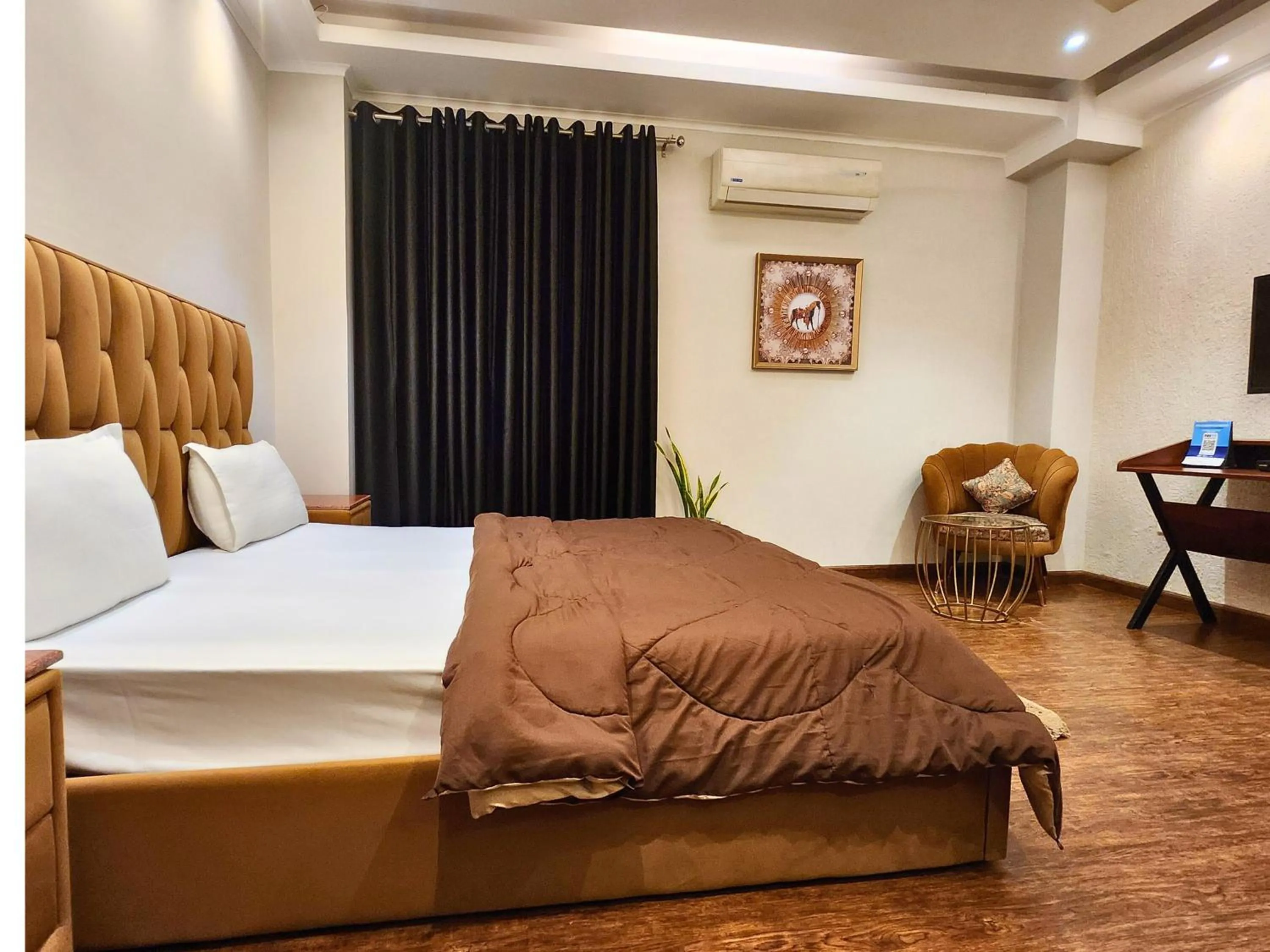Bed in Hotel City Premier - Near Galleria Market , Super Mart-1 DLF Gurgaon