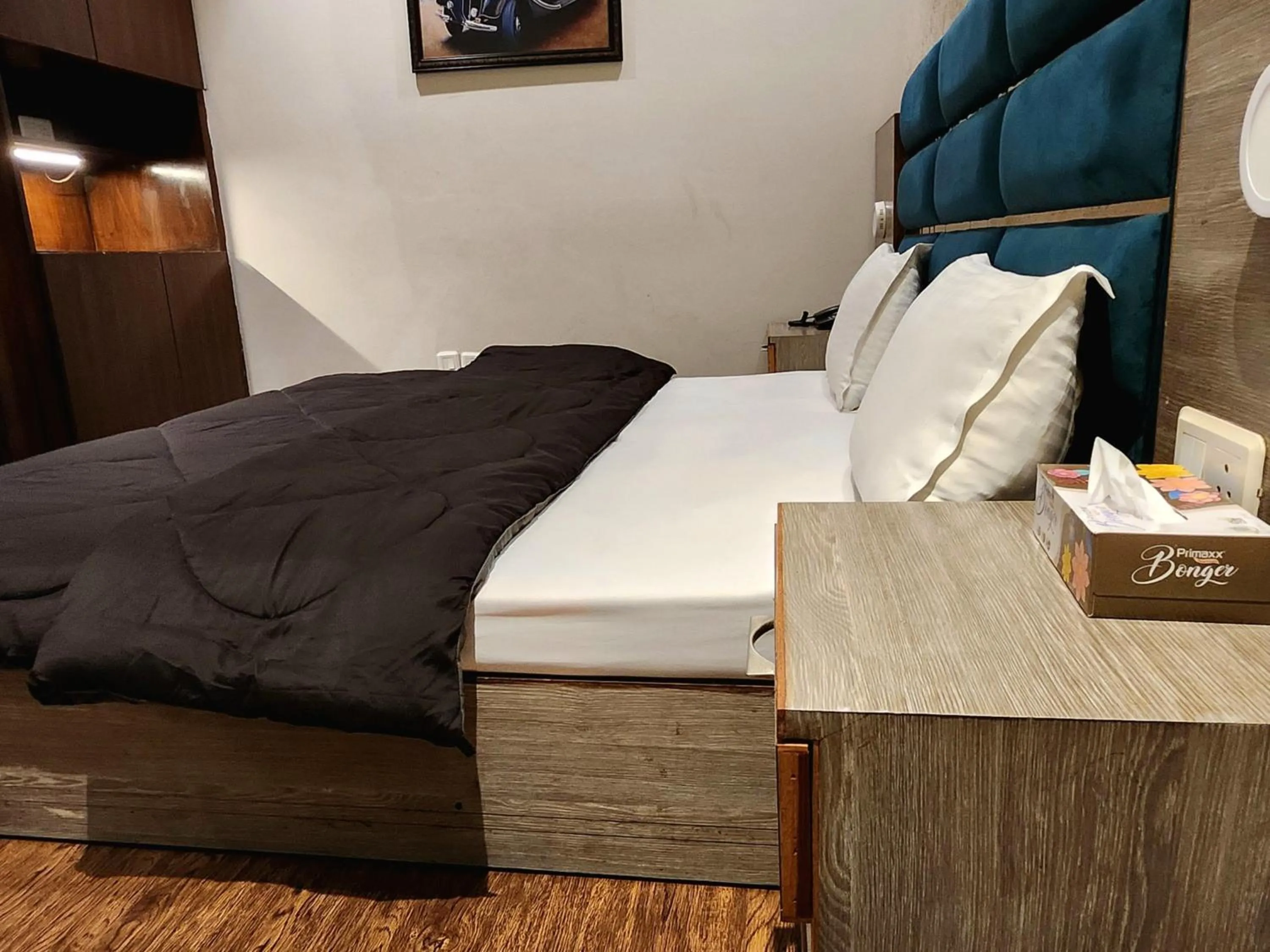 Bed in Hotel City Premier - Near Galleria Market , Super Mart-1 DLF Gurgaon