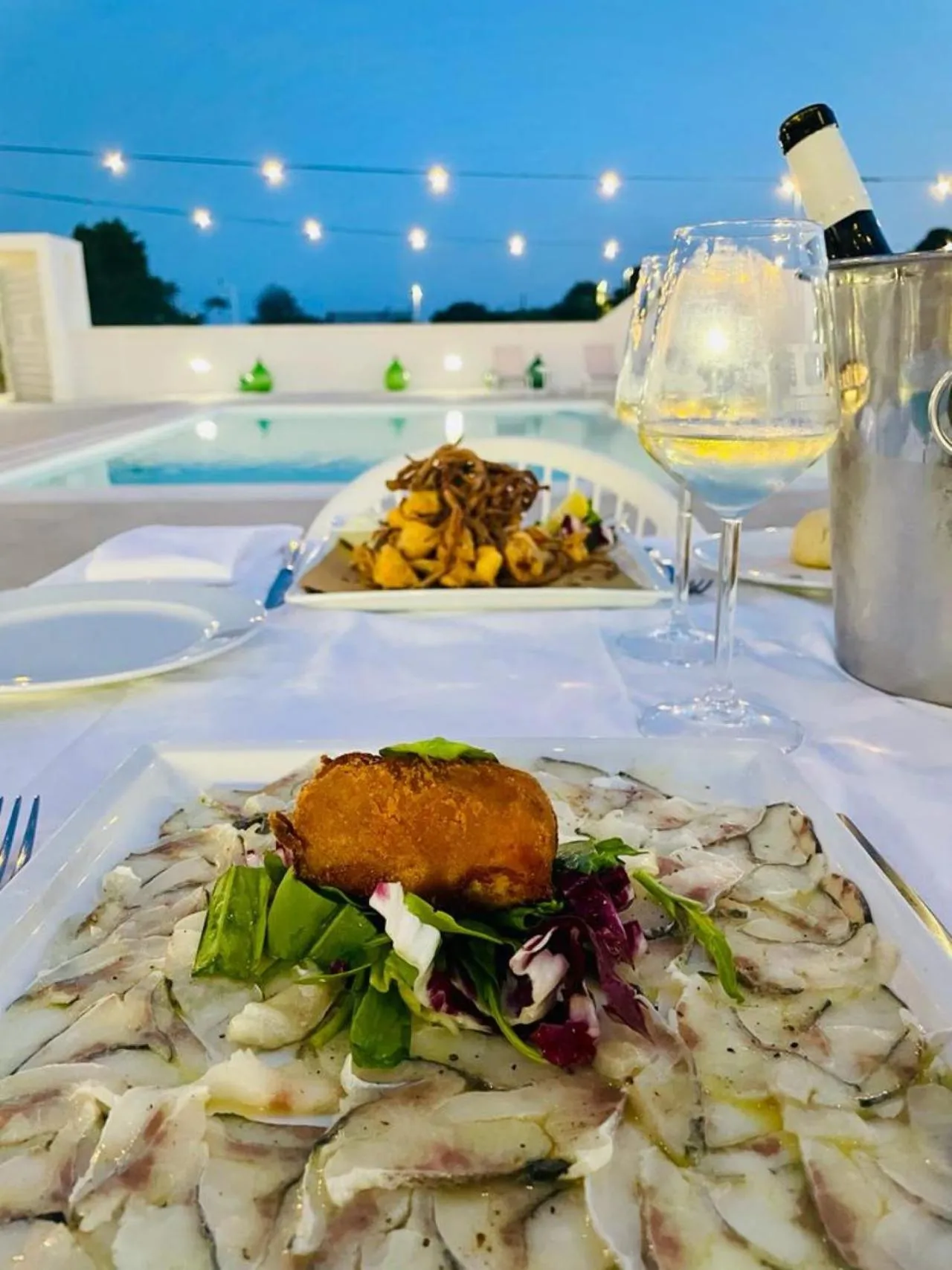 Restaurant/places to eat in Hotel Belsito