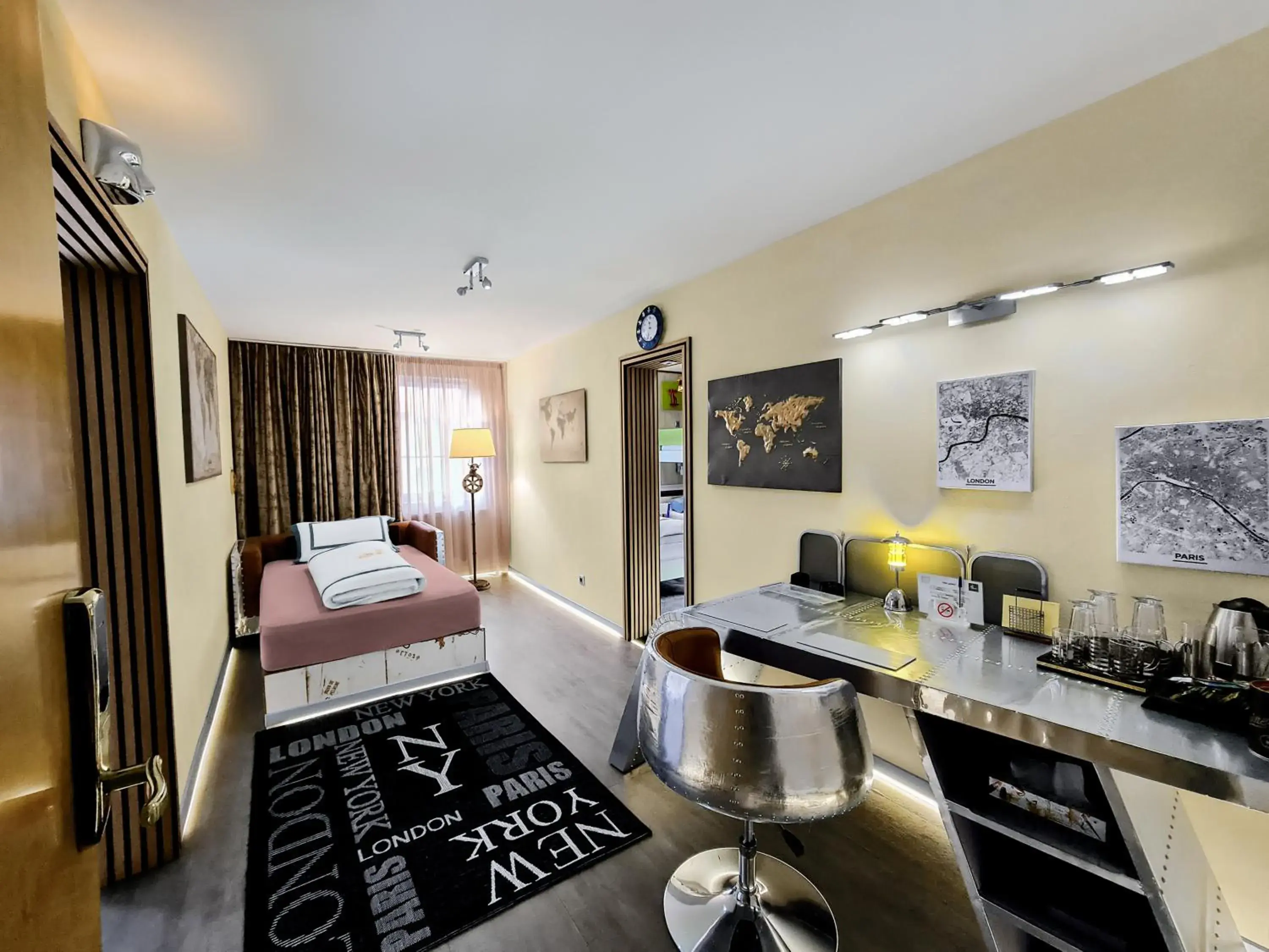 Standard Family Room in Hotel Rössle Standard Family Room in Hotel Rössle