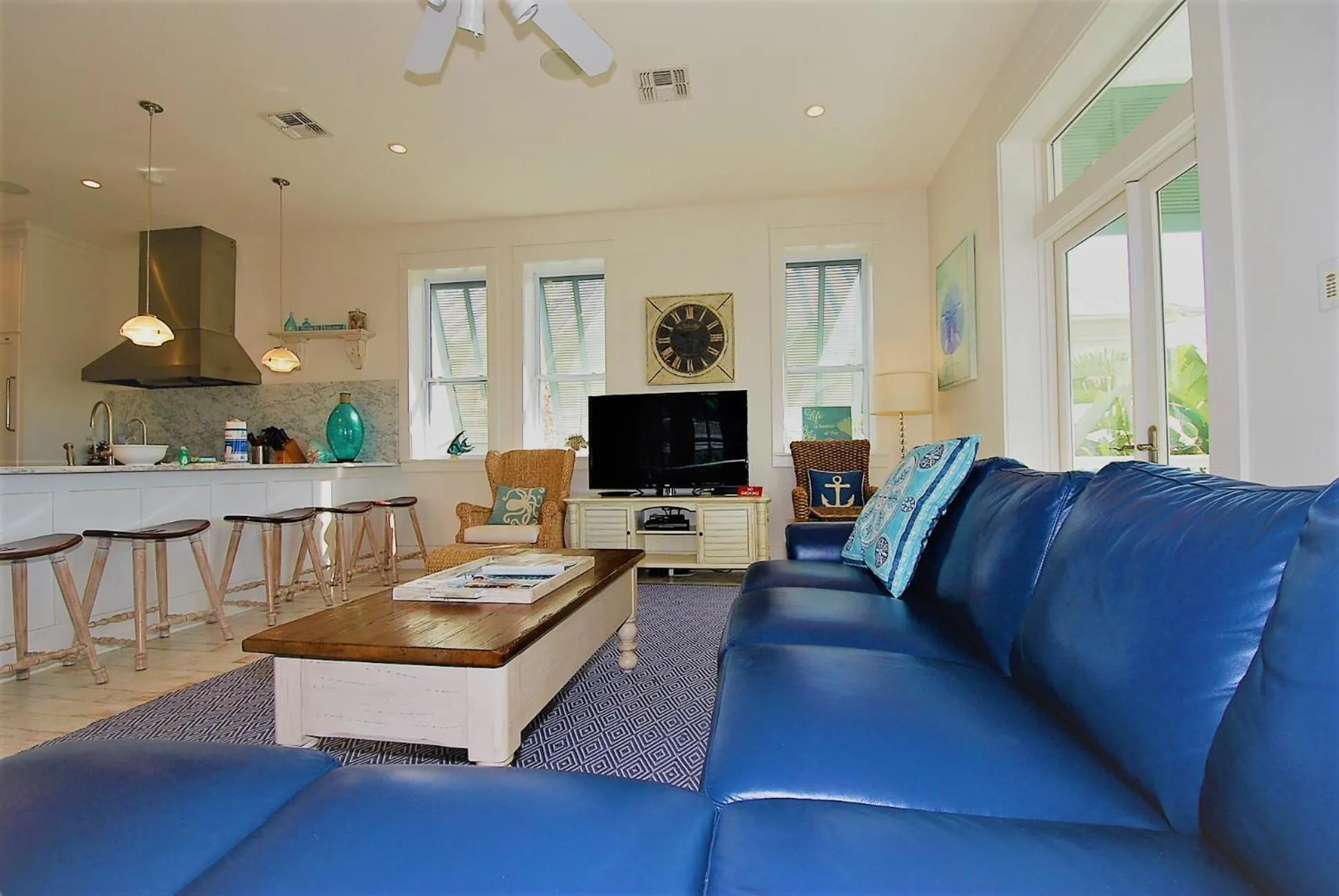 Living room in Bella Casa Home