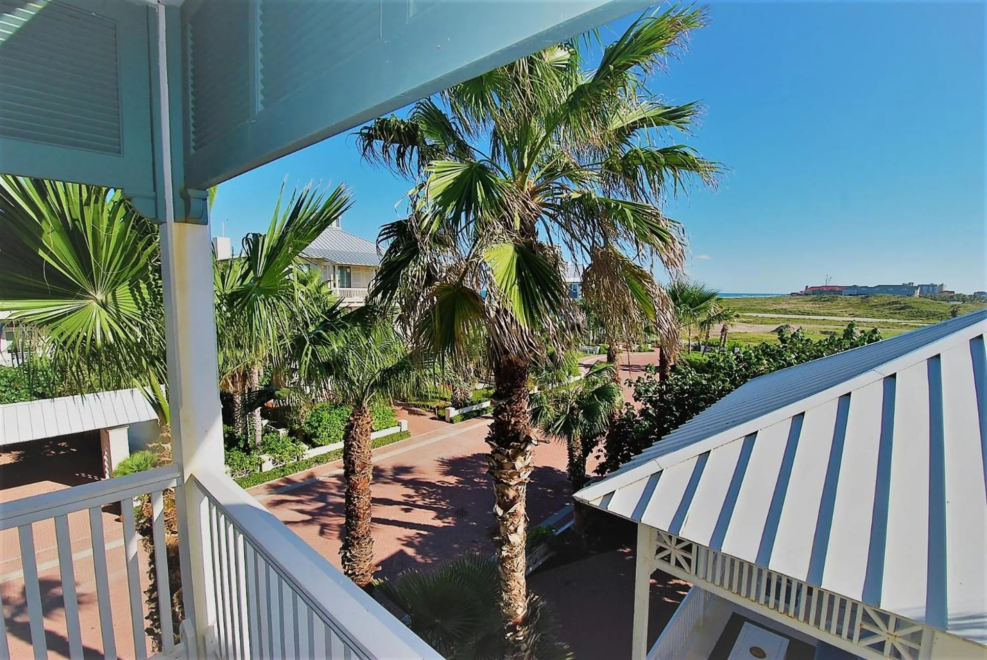 Balcony/Terrace in Bella Casa Home