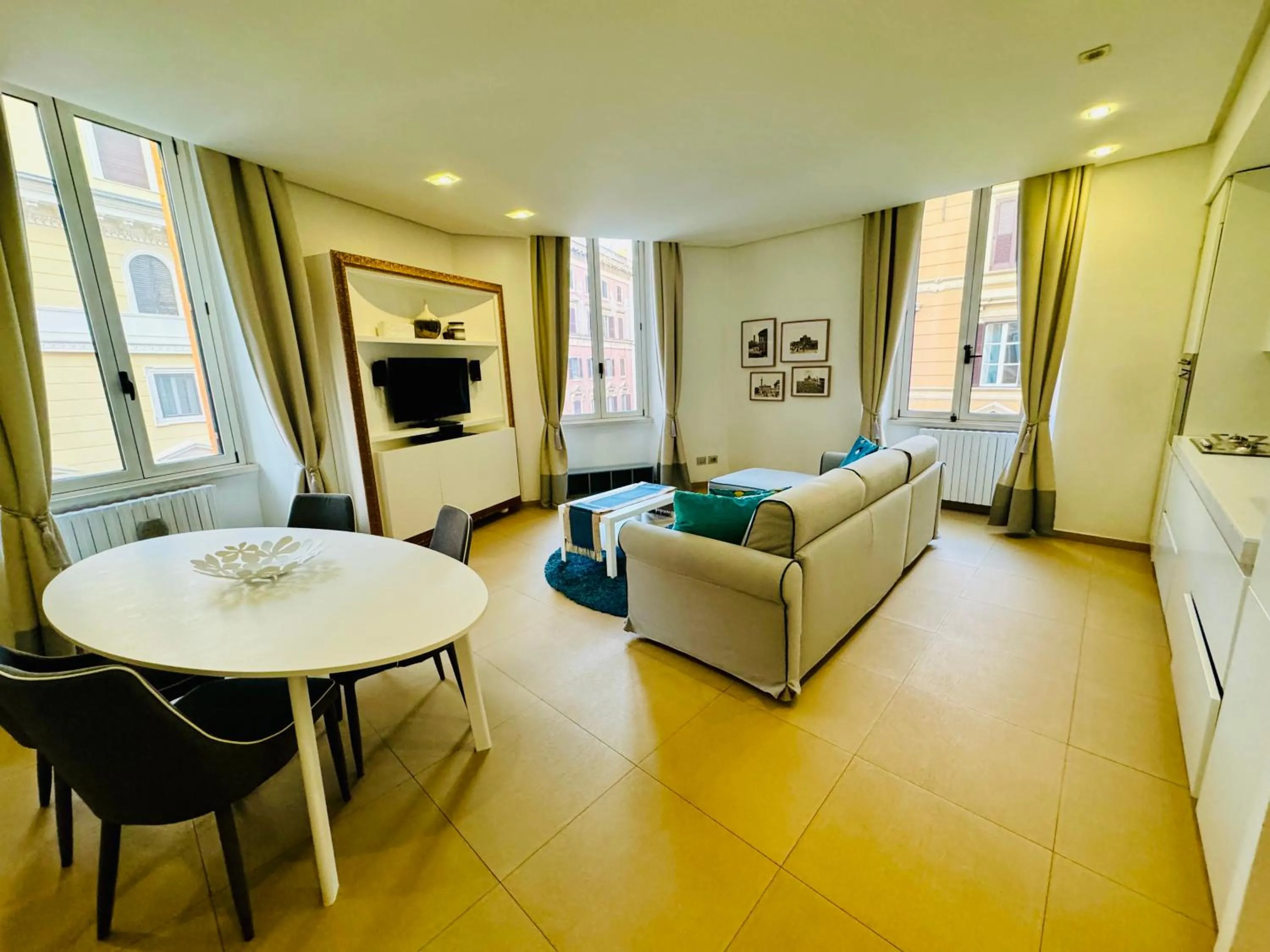 Kitchen or kitchenette in Interno 5 B&B