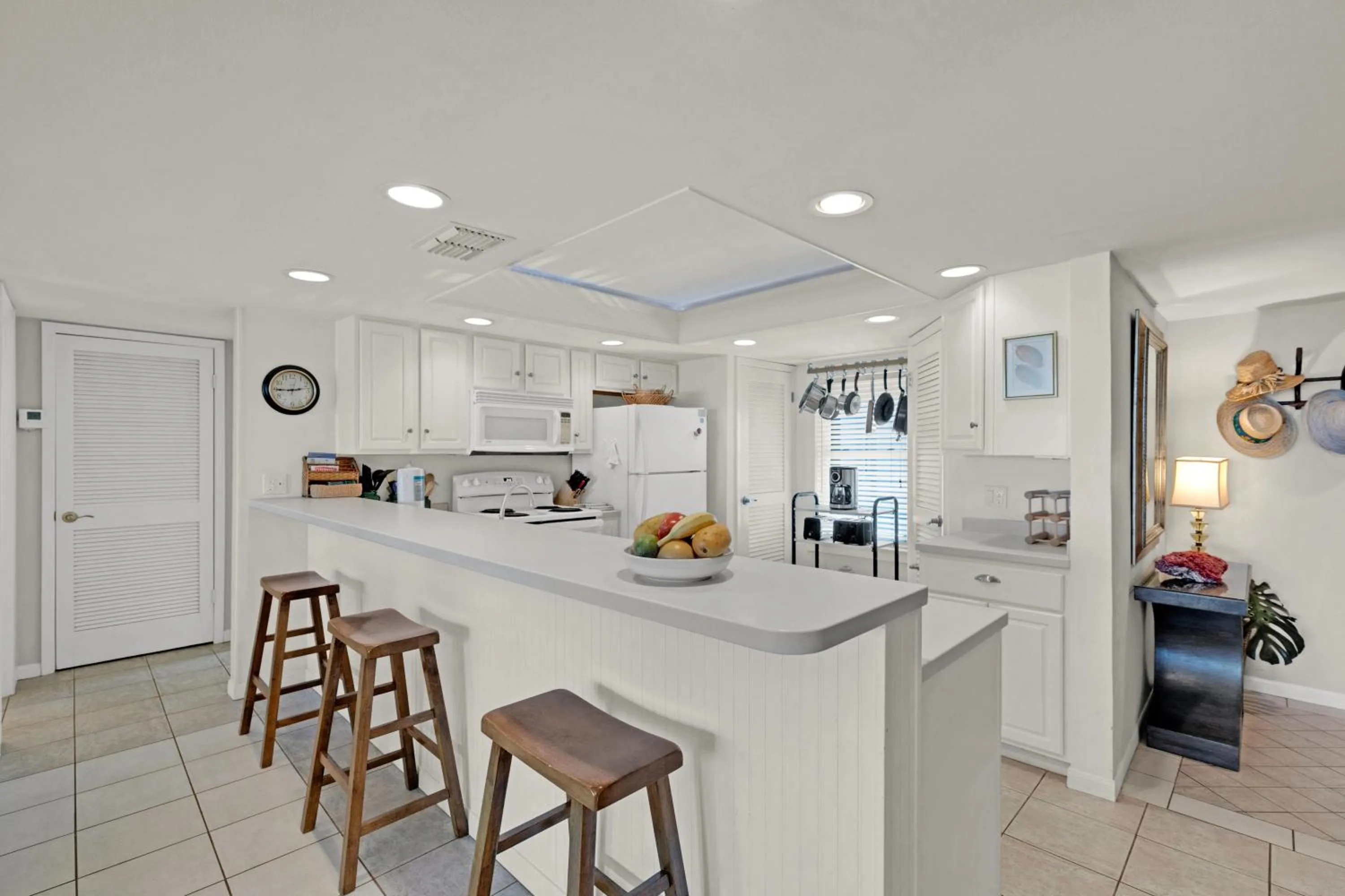 Kitchen or kitchenette in Beach House Condo Unit #401