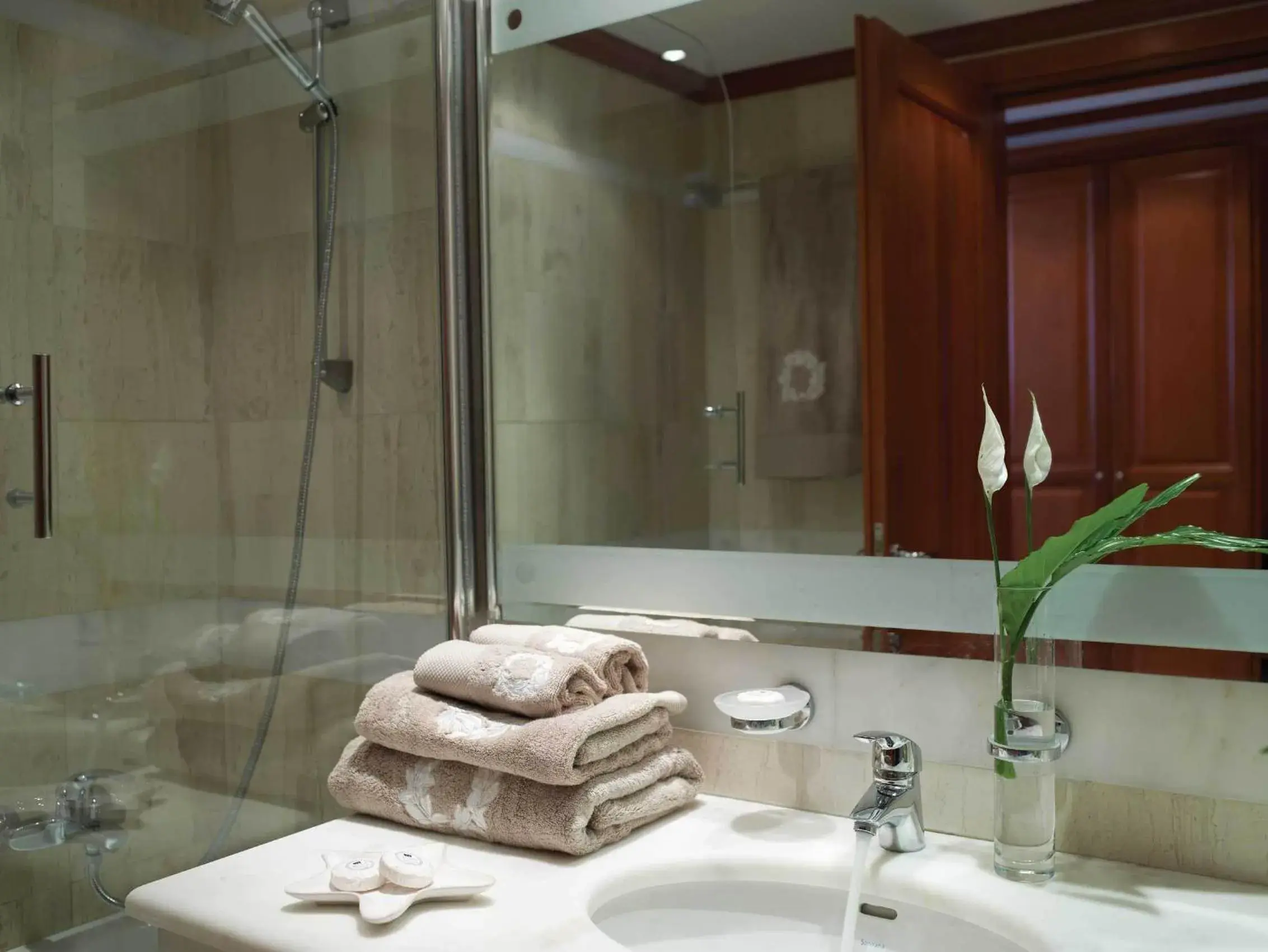 Single Room in Oya Beach Resort Single Room in Oya Beach Resort