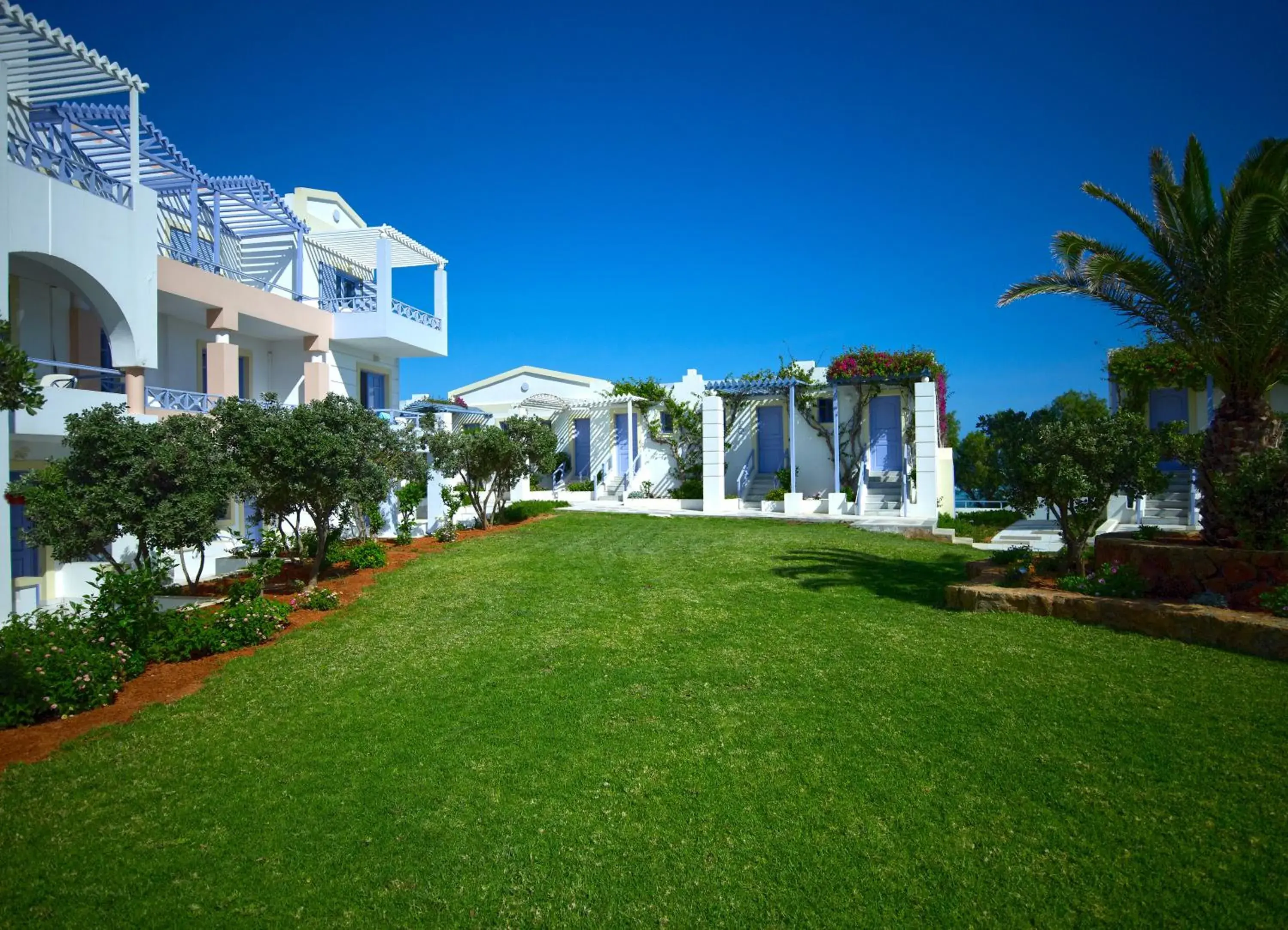 Property building in Serita Beach Hotel Property building in Serita Beach Hotel