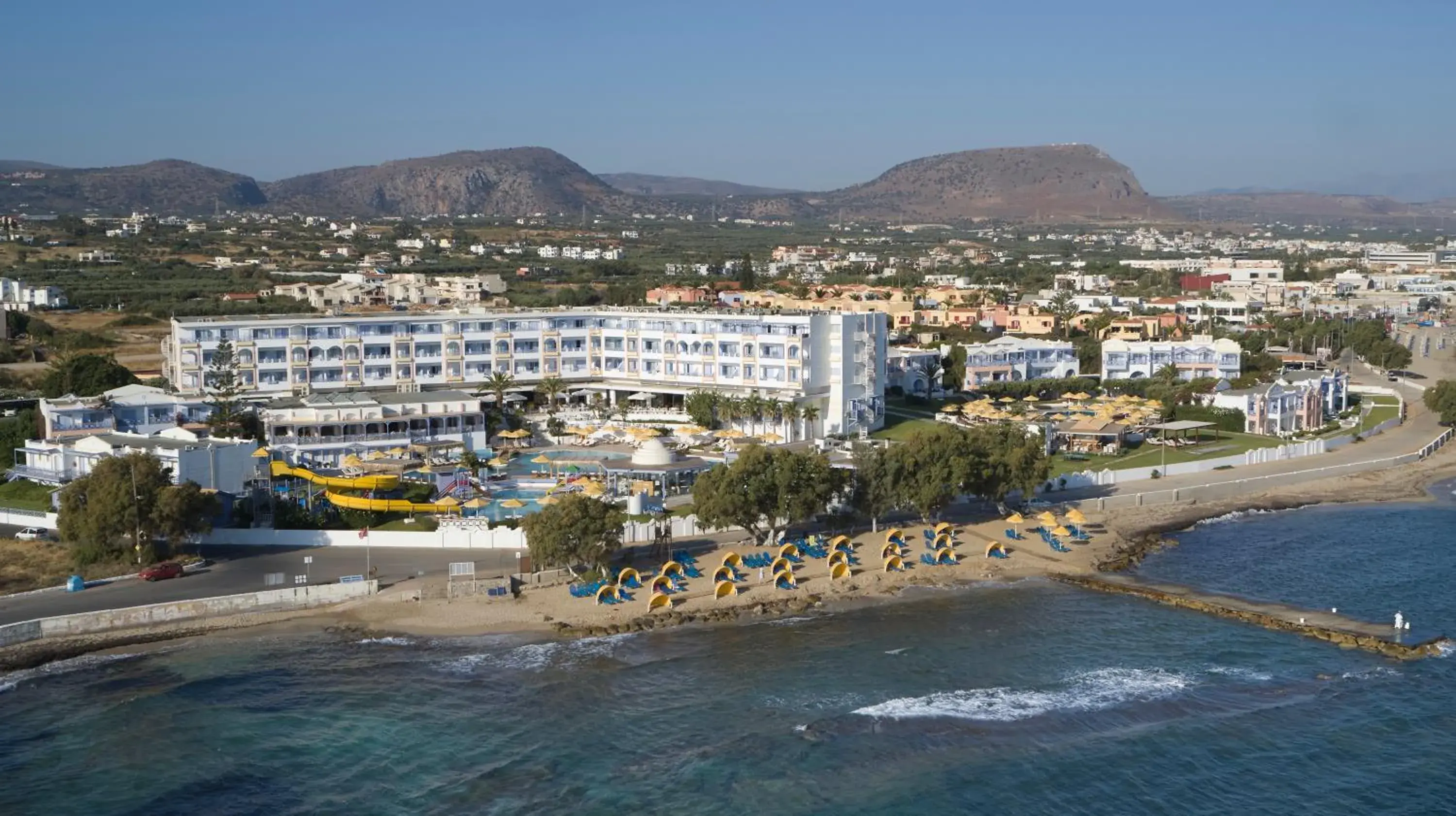 Property building in Serita Beach Hotel Property building in Serita Beach Hotel
