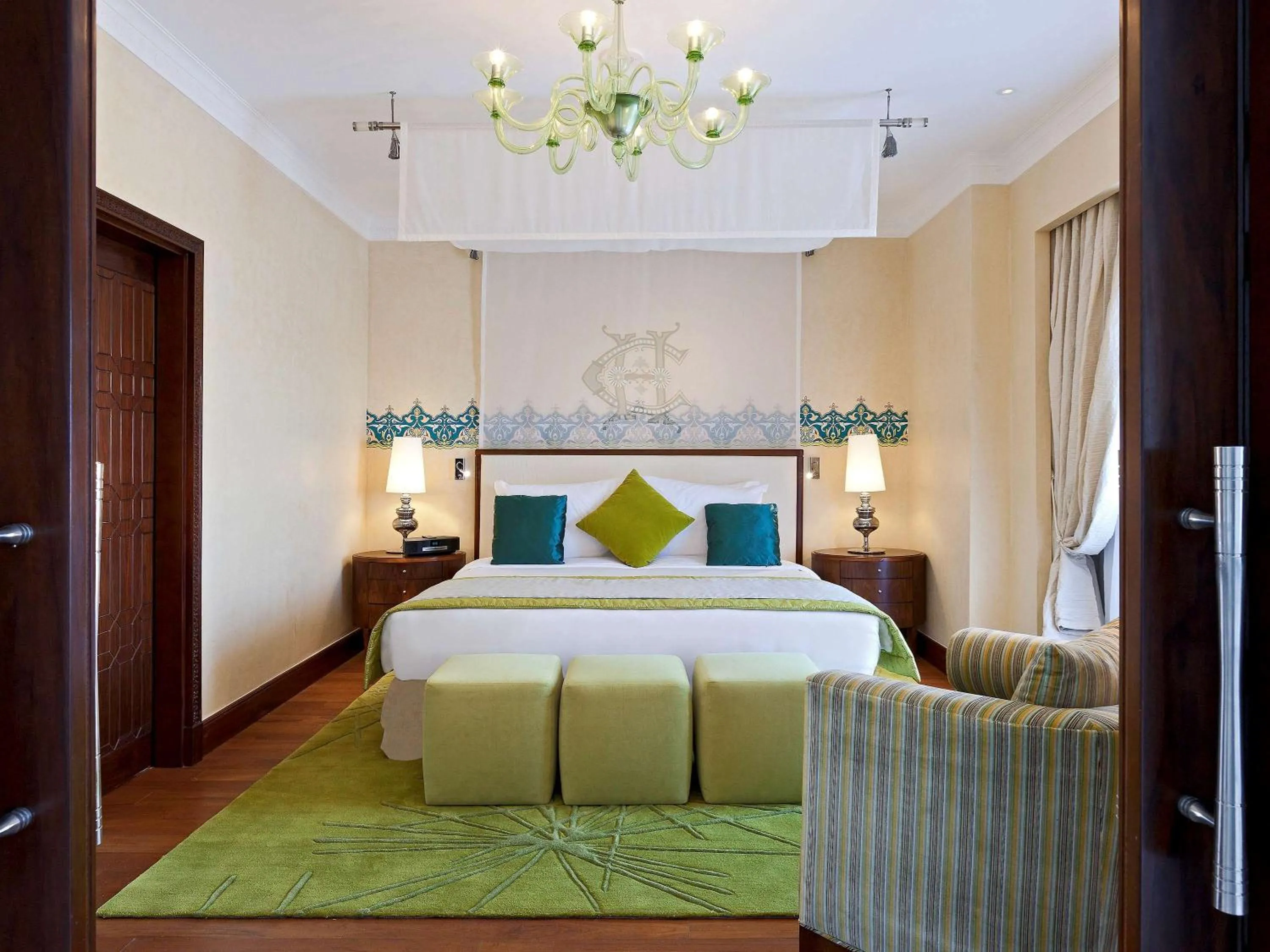 Photo of the whole room, Bed in Sofitel Legend Old Cataract