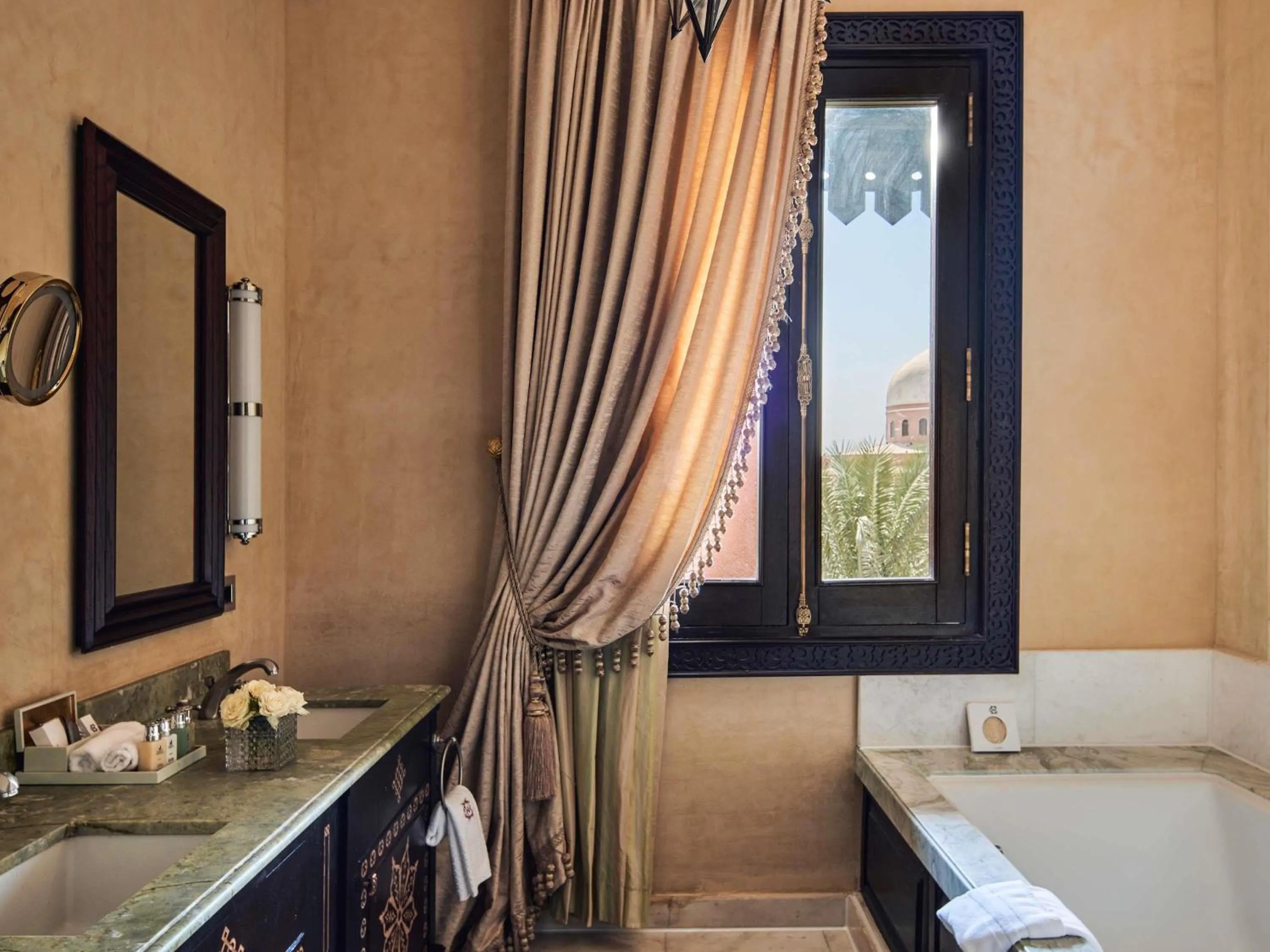 Bedroom, Bed in Sofitel Legend Old Cataract