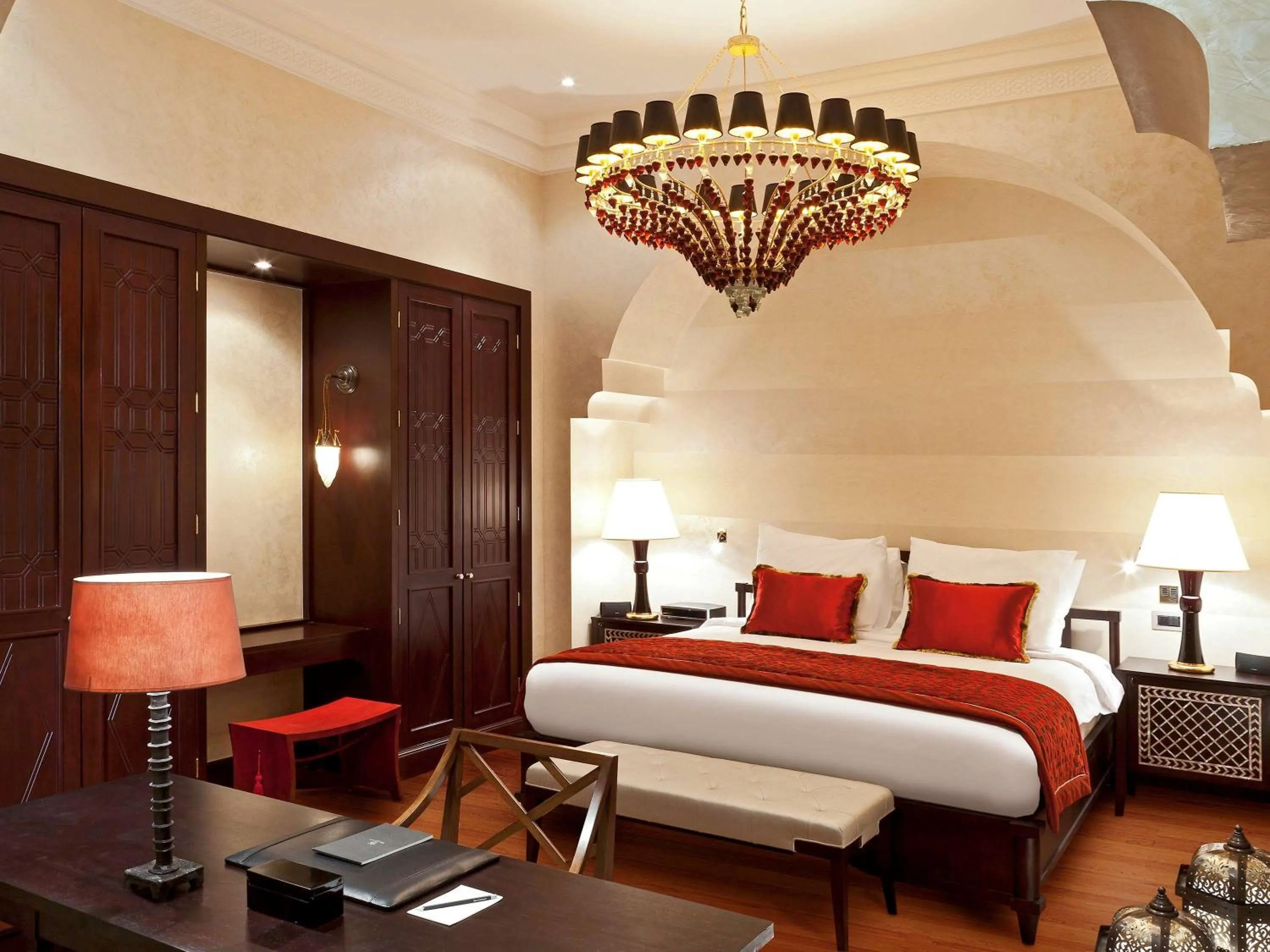 Photo of the whole room, Bed in Sofitel Legend Old Cataract