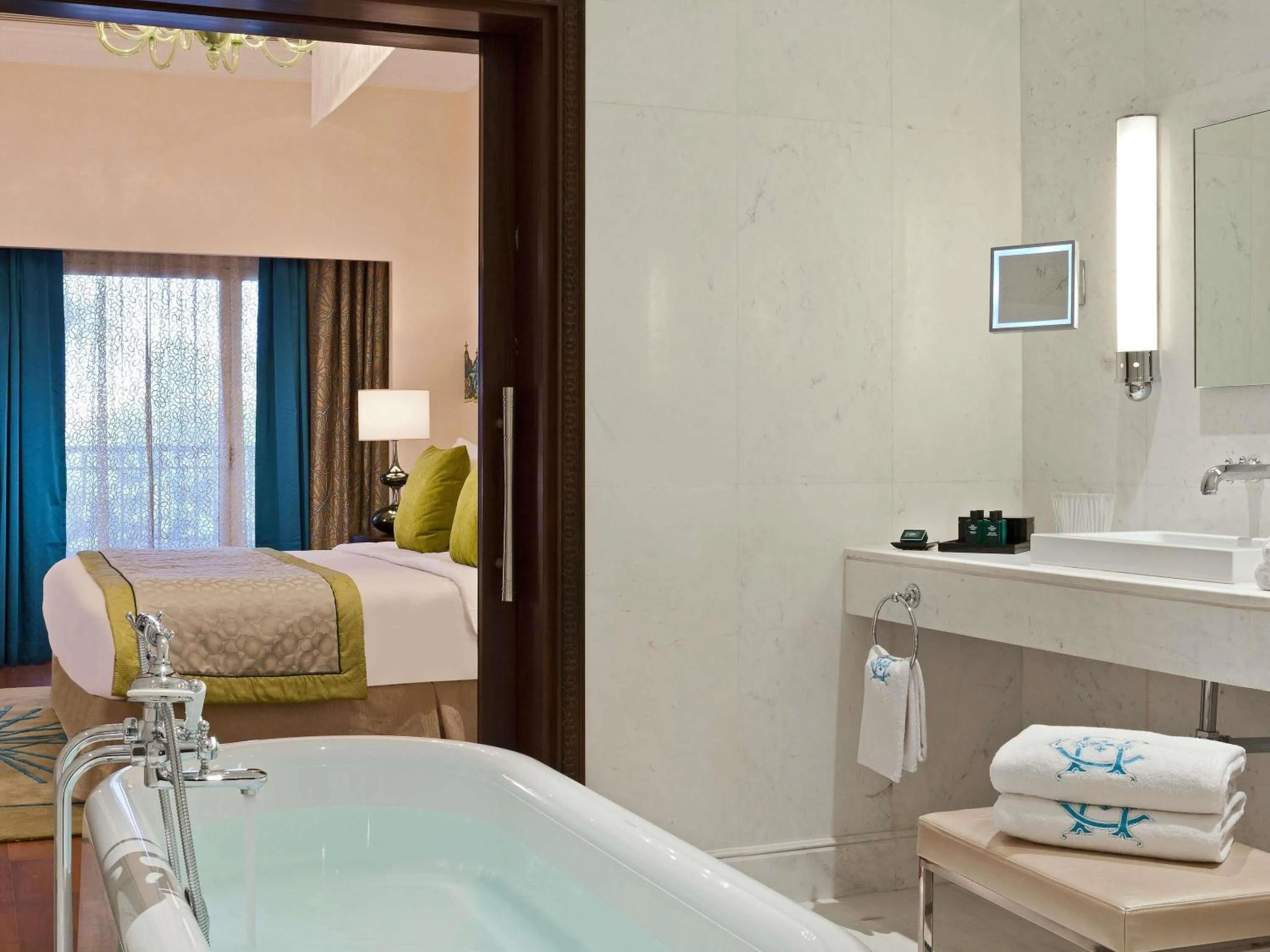 Bedroom, Bed in Sofitel Legend Old Cataract