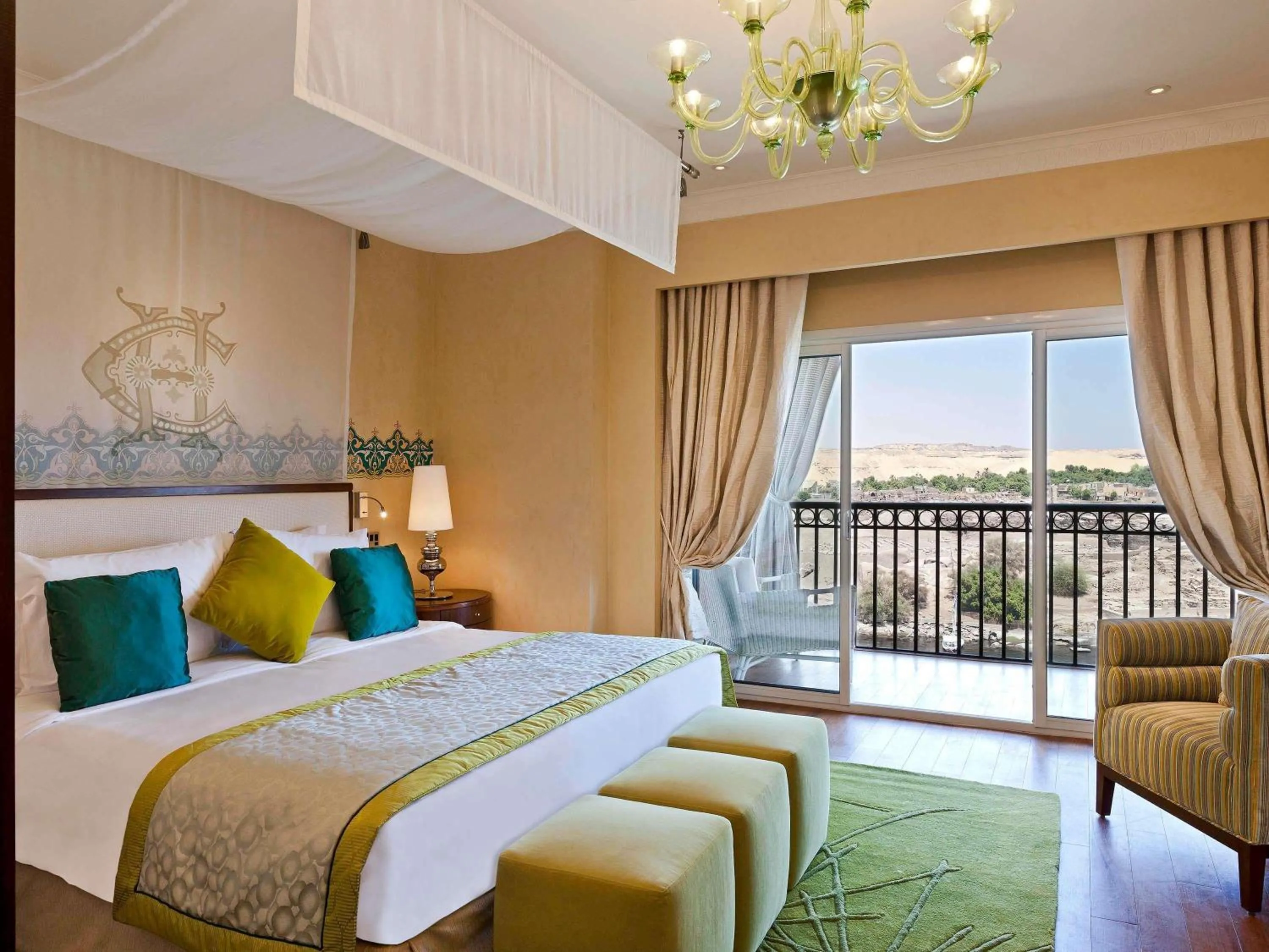 Bedroom, Bed in Sofitel Legend Old Cataract