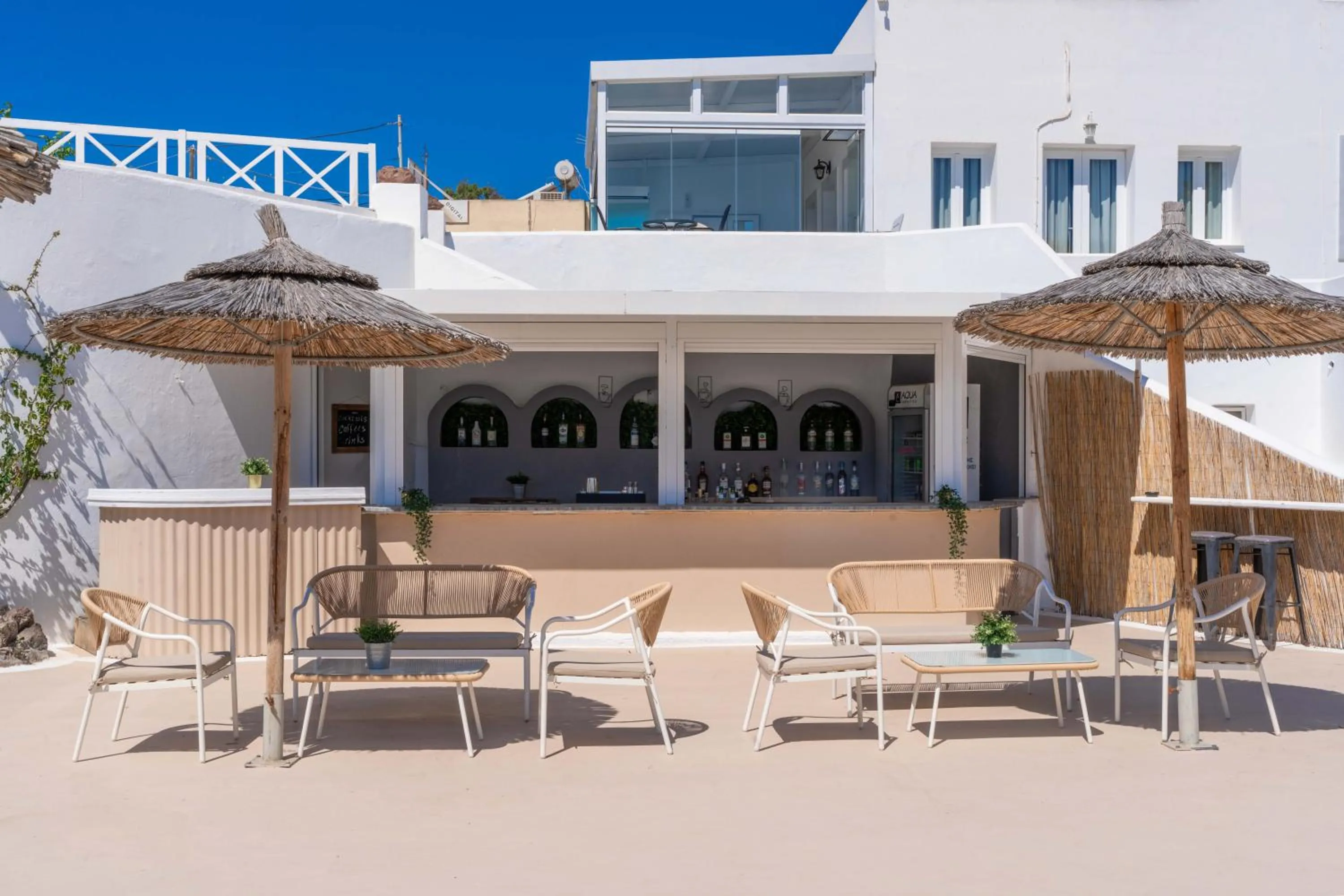 Lounge or bar in Albatros Hotel