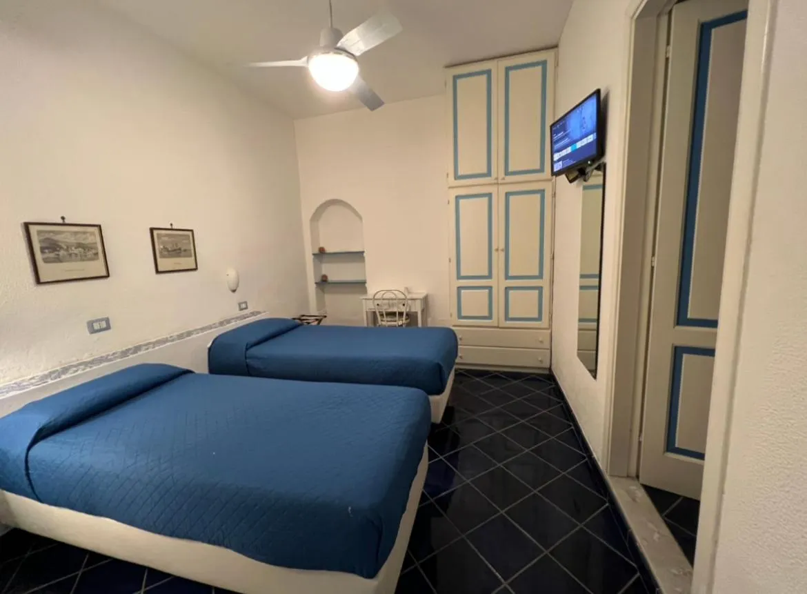 Photo of the whole room, Bed in La Giara