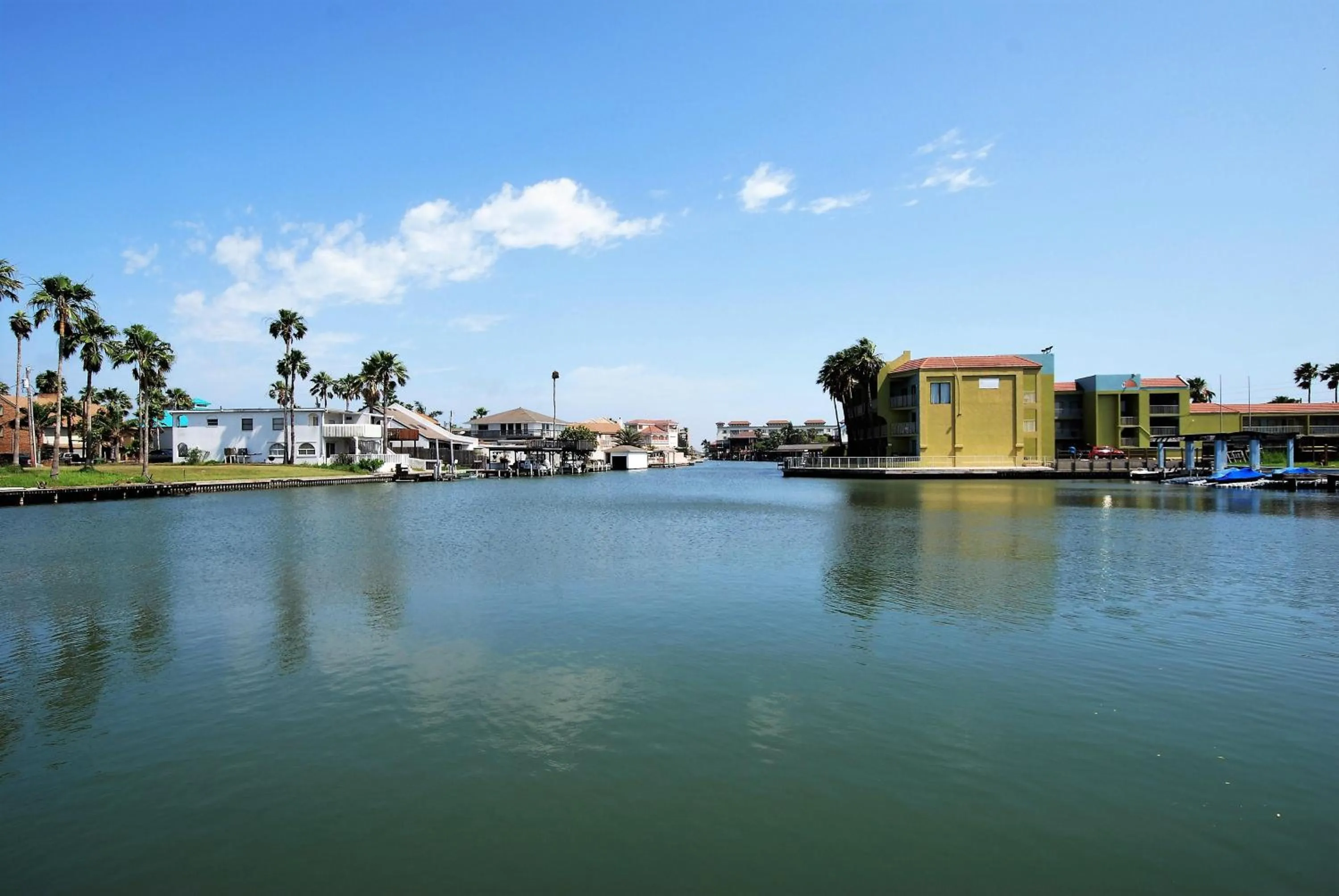 Lake view in 108 West Morningside Townhouse