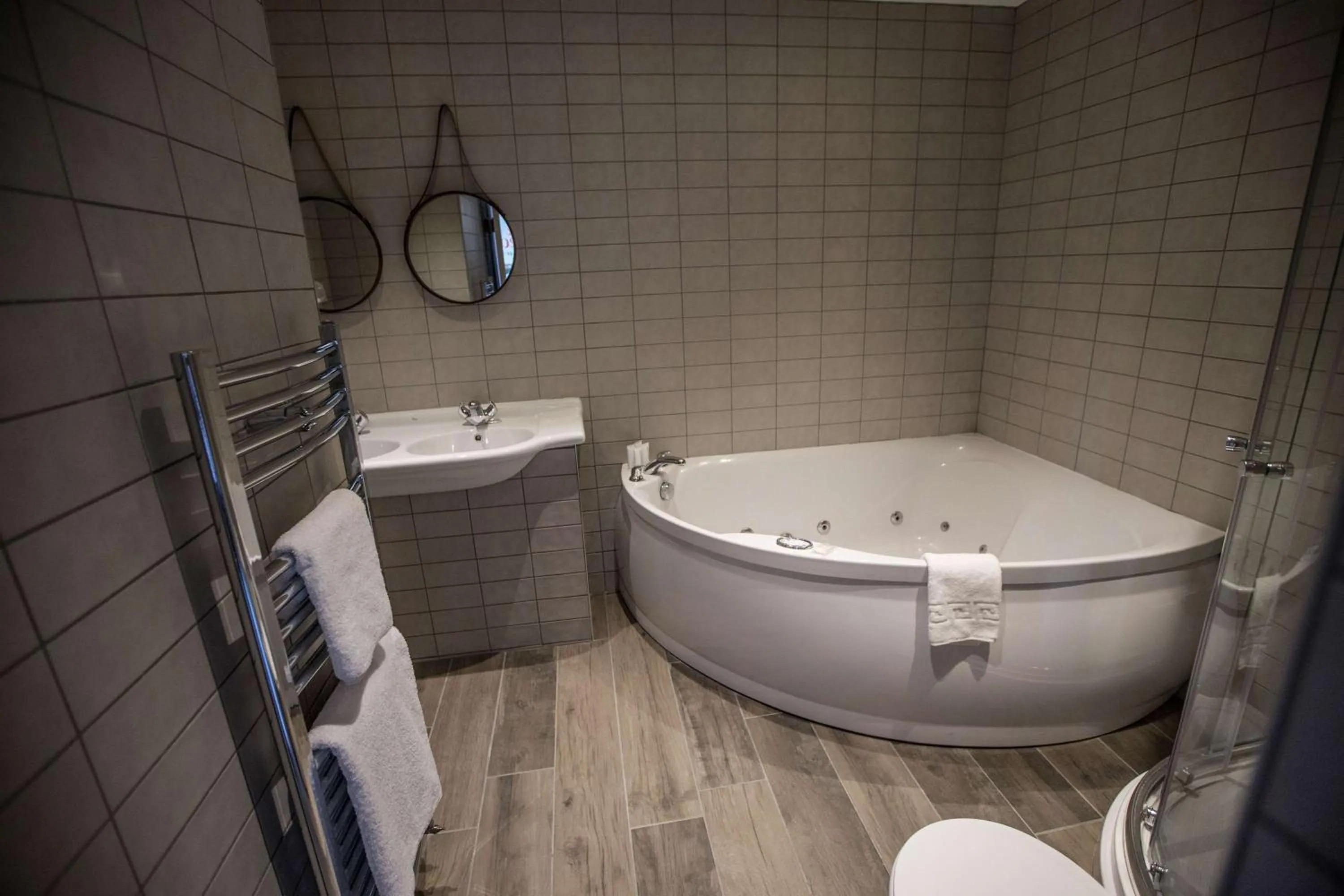Bathroom in Roker Hotel BW Premier Collection