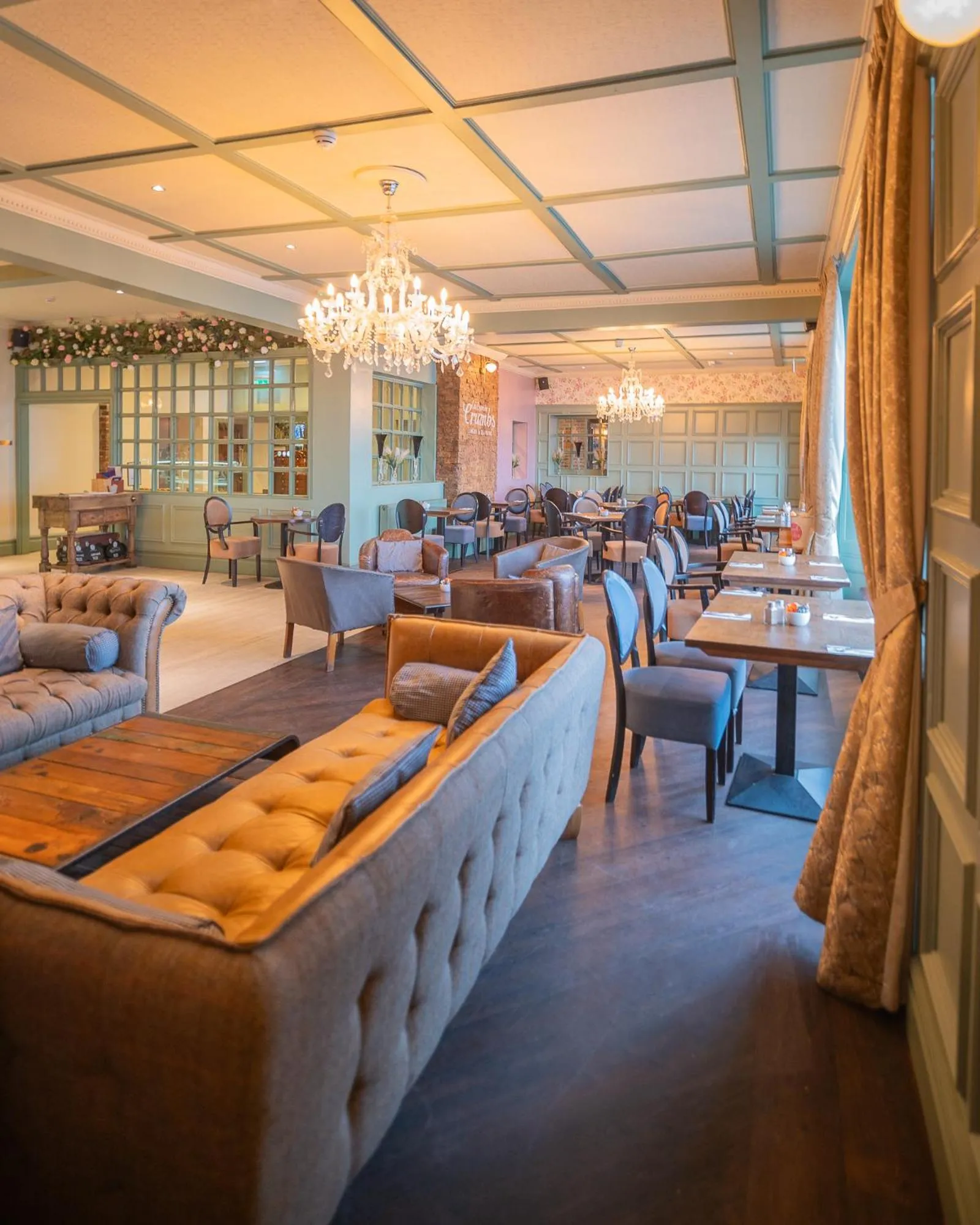 Restaurant/places to eat in Roker Hotel BW Premier Collection