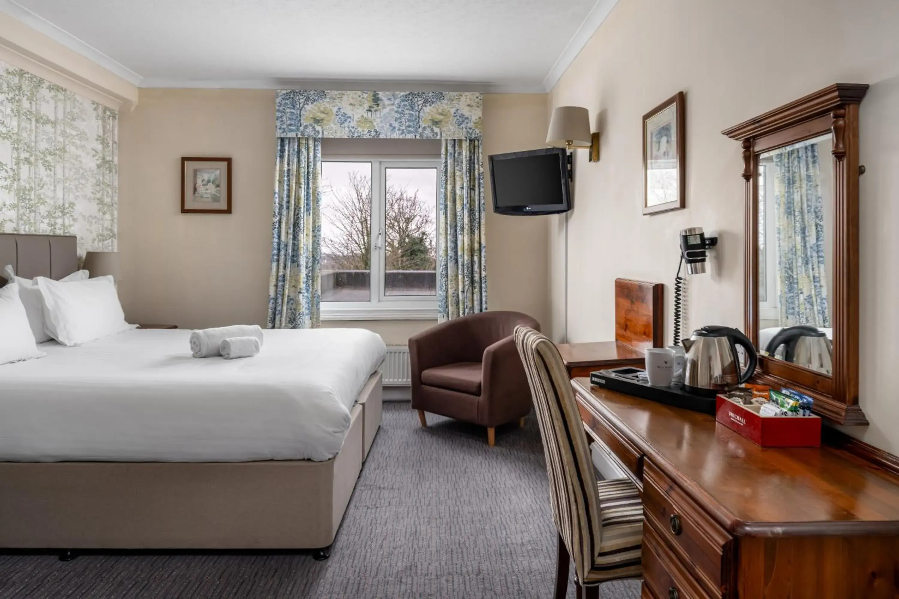 Bed in Reigate Manor Hotel Bed in Reigate Manor Hotel