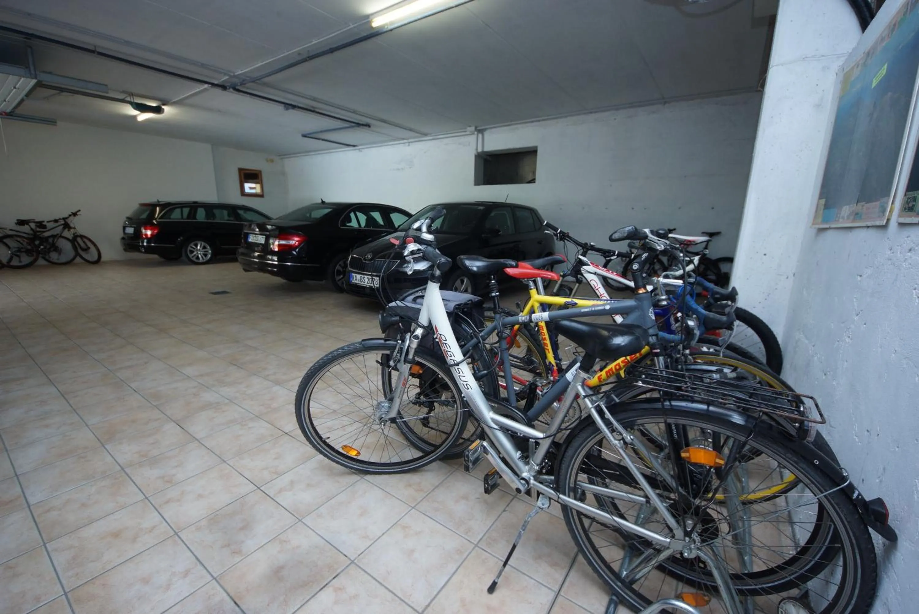 Cycling in Park Hotel Val Di Monte ***S