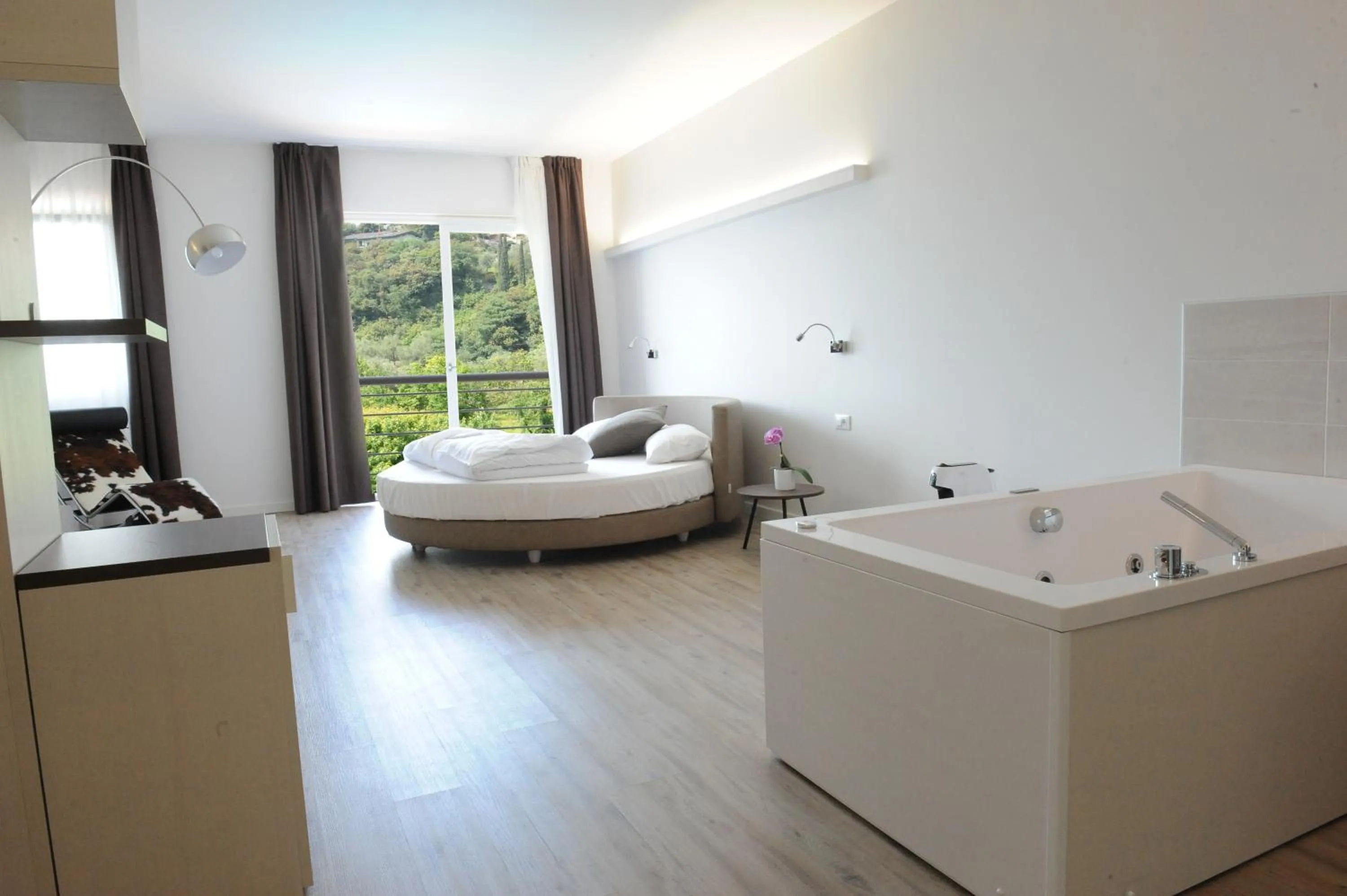 Bed in Park Hotel Val Di Monte ***S