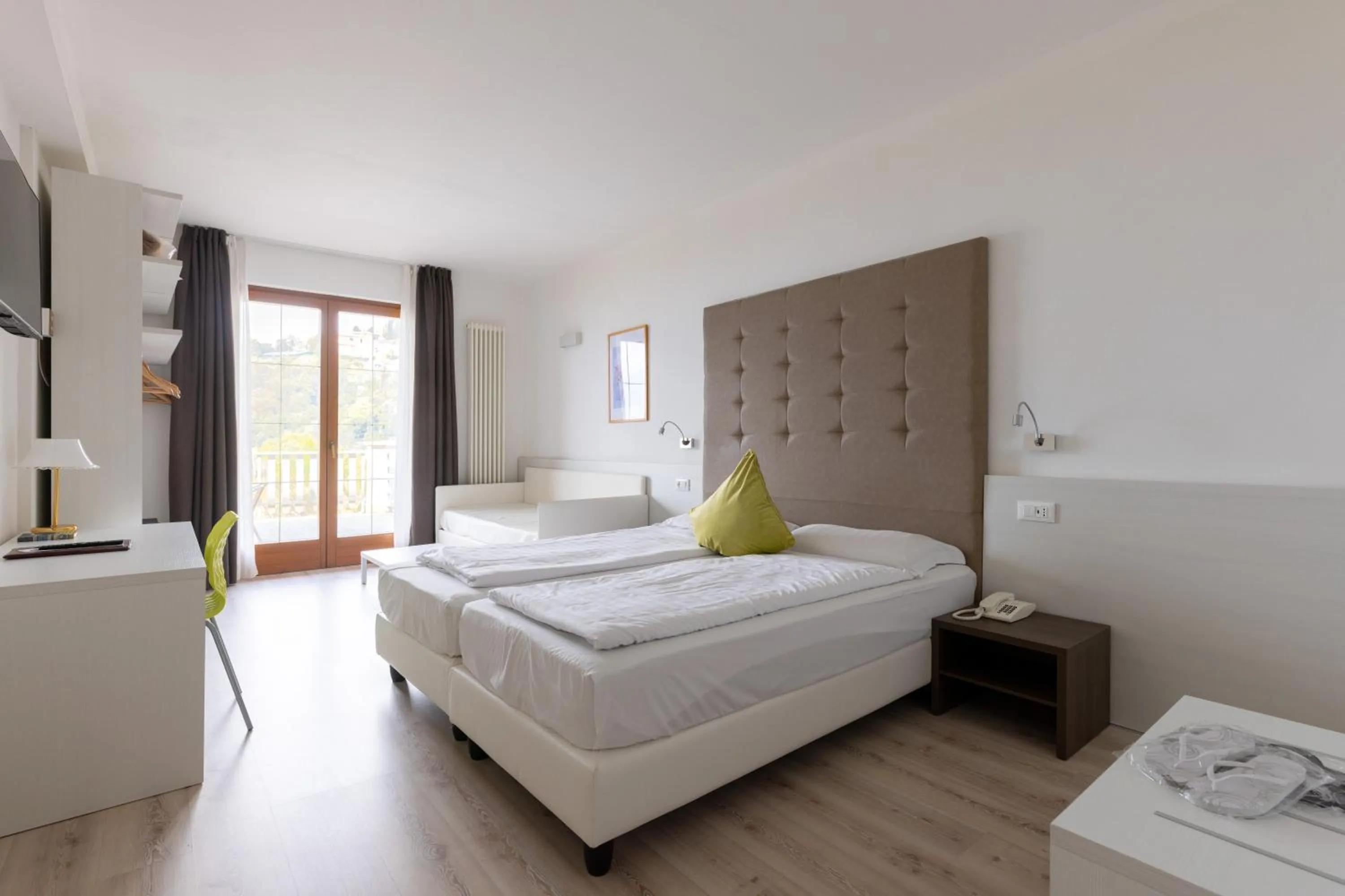 Bed in Park Hotel Val Di Monte ***S