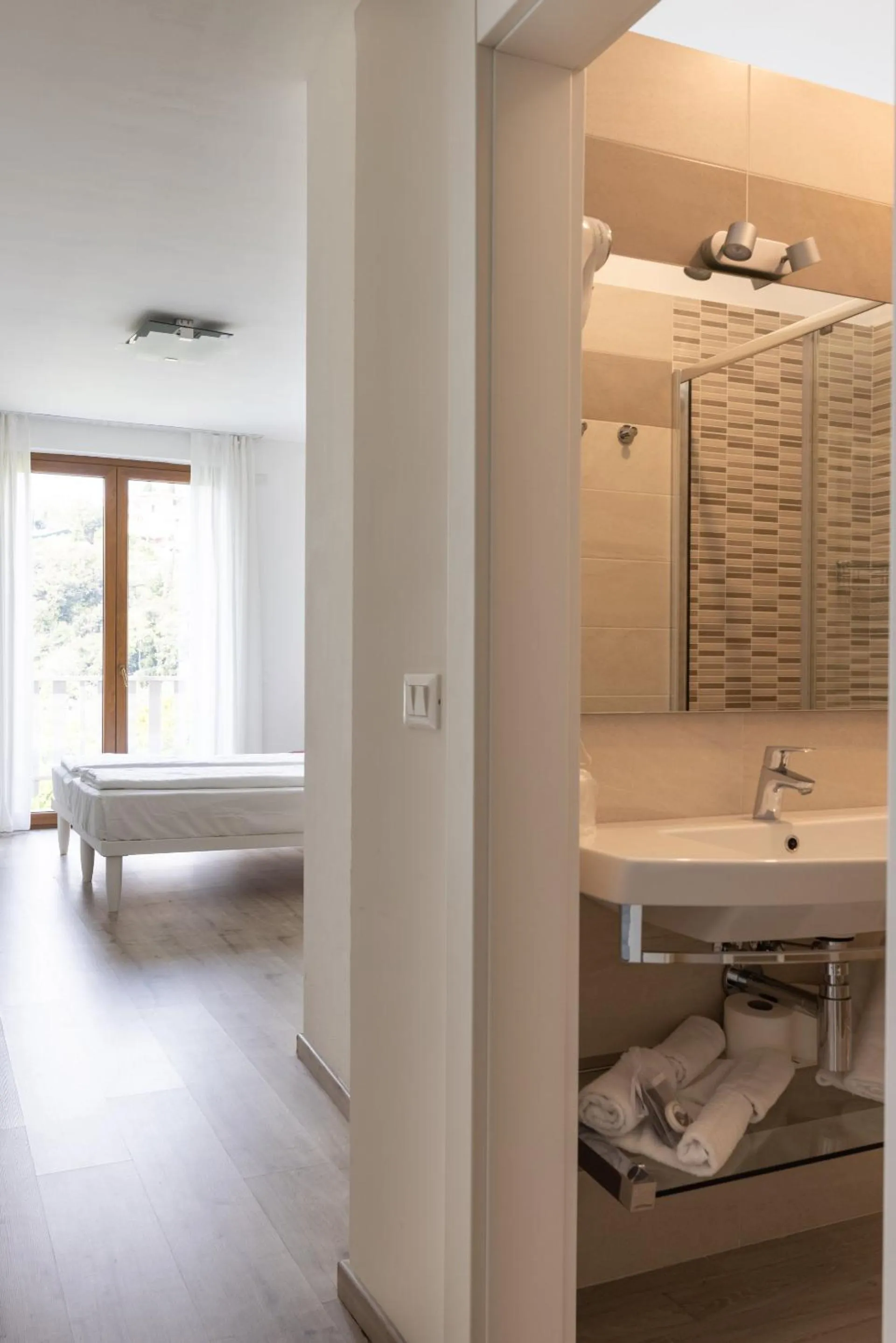 Bathroom, Bed in Park Hotel Val Di Monte ***S