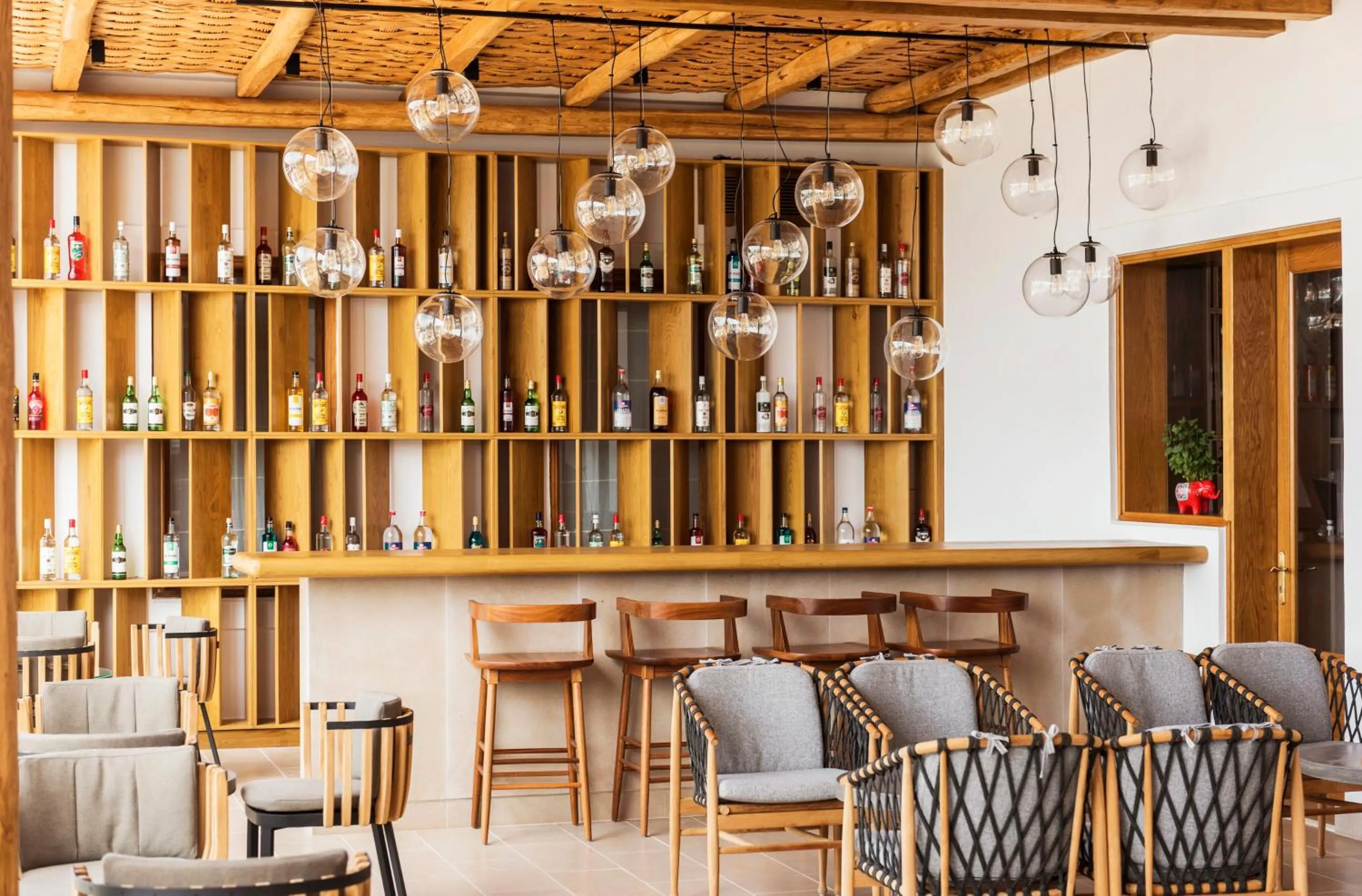 Lounge or bar in Mitsis Selection Rinela