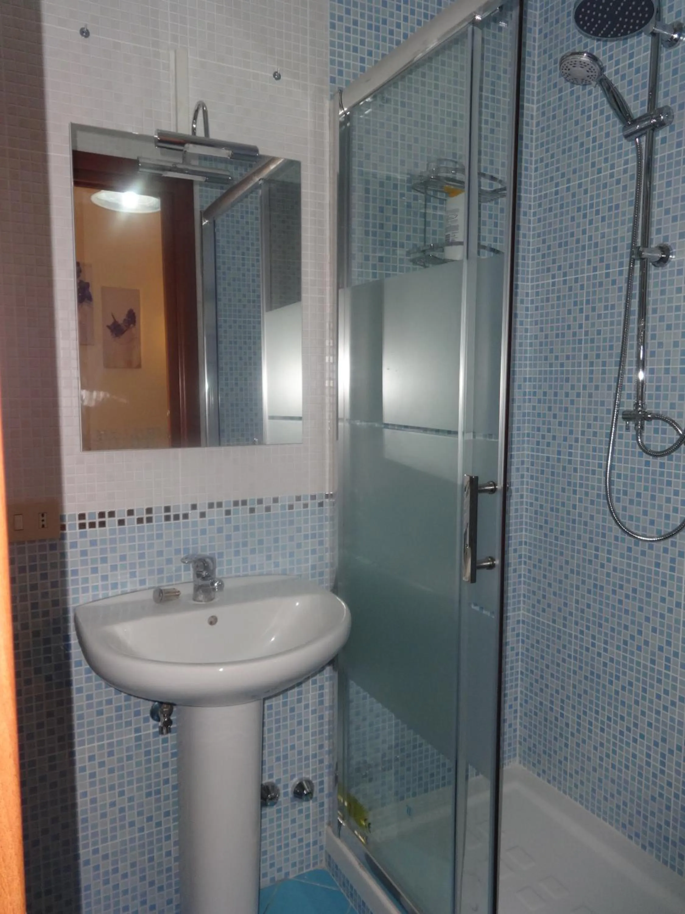 Bathroom in B&B Twins