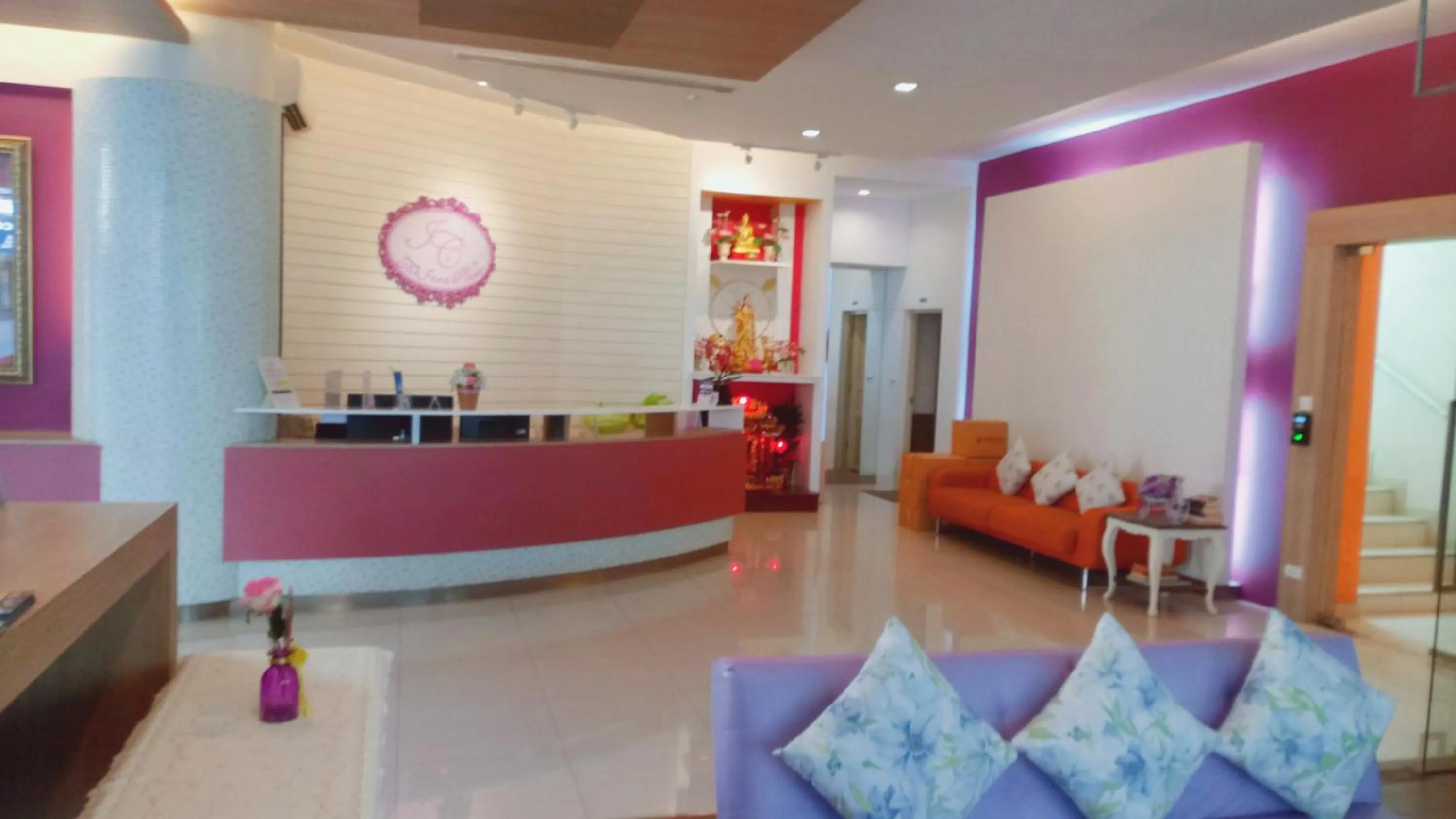 Lobby or reception in The Icon Place 1 @ Central Pattaya