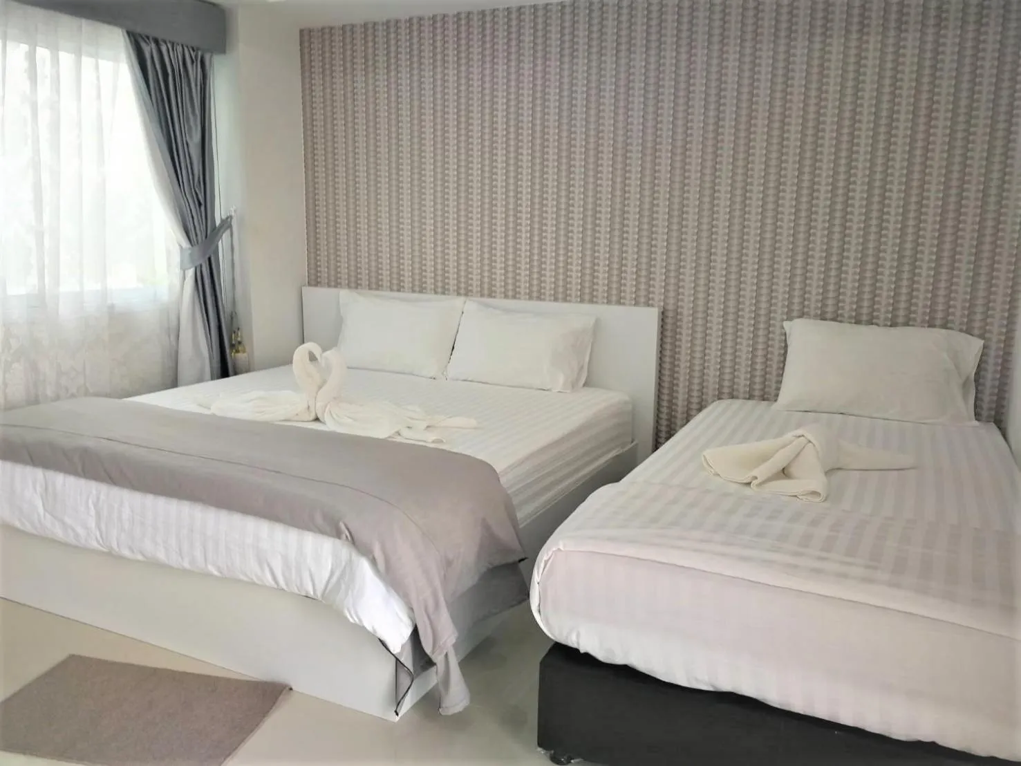 Bed in Phimai Residence