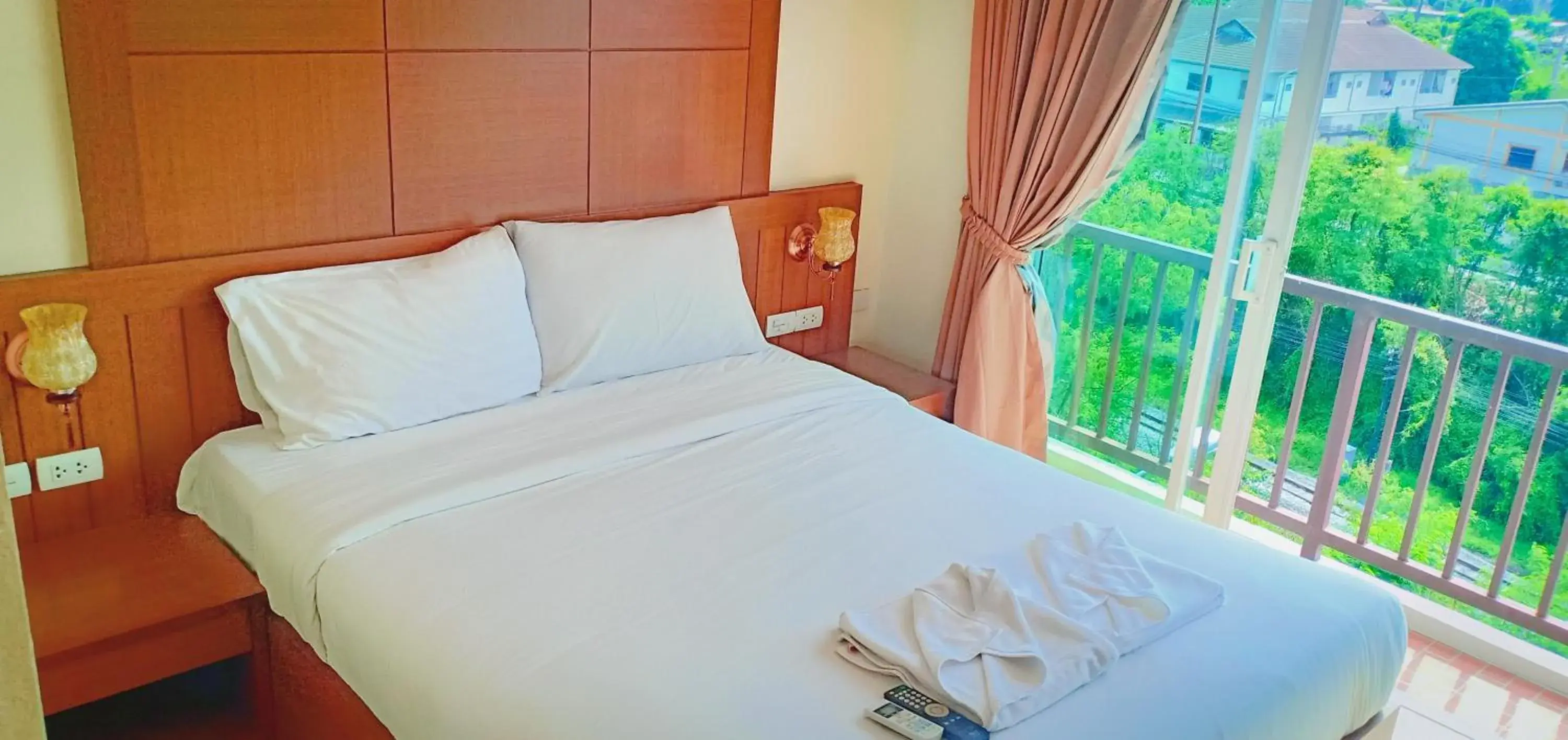 Balcony/Terrace, Bed in The Icon Place 2 @ Nurn Plub Wan Balcony/Terrace, Bed in The Icon Place 2 @ Nurn Plub Wan