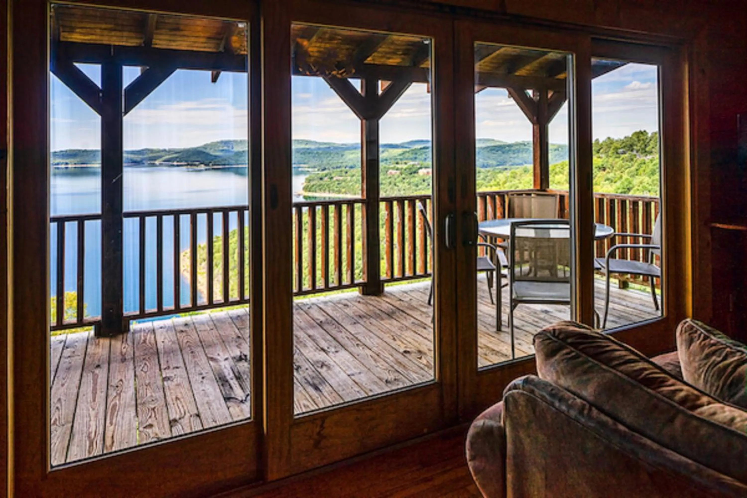 TV and multimedia in Sugar Ridge Resort