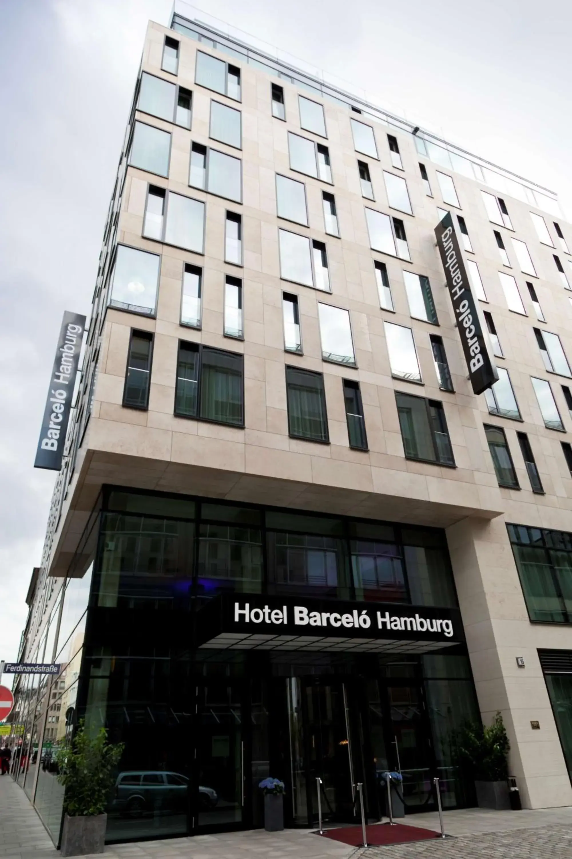 Property building in Barceló Hamburg Property building in Barceló Hamburg