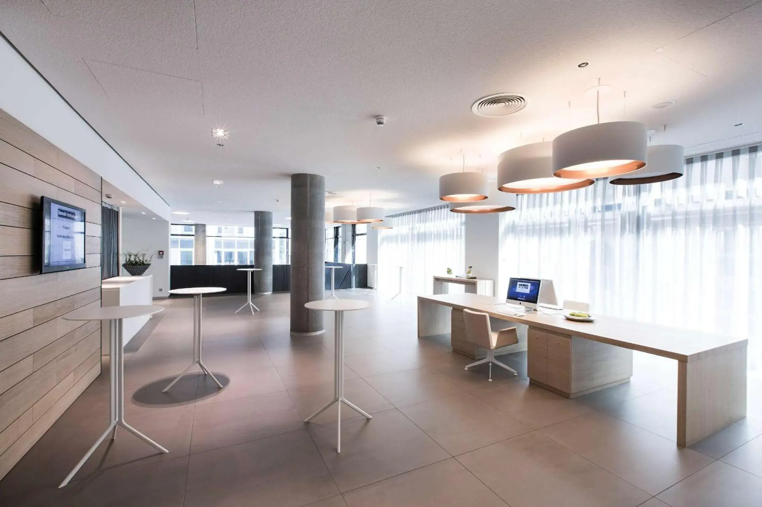 Lobby or reception in Barceló Hamburg Lobby or reception in Barceló Hamburg