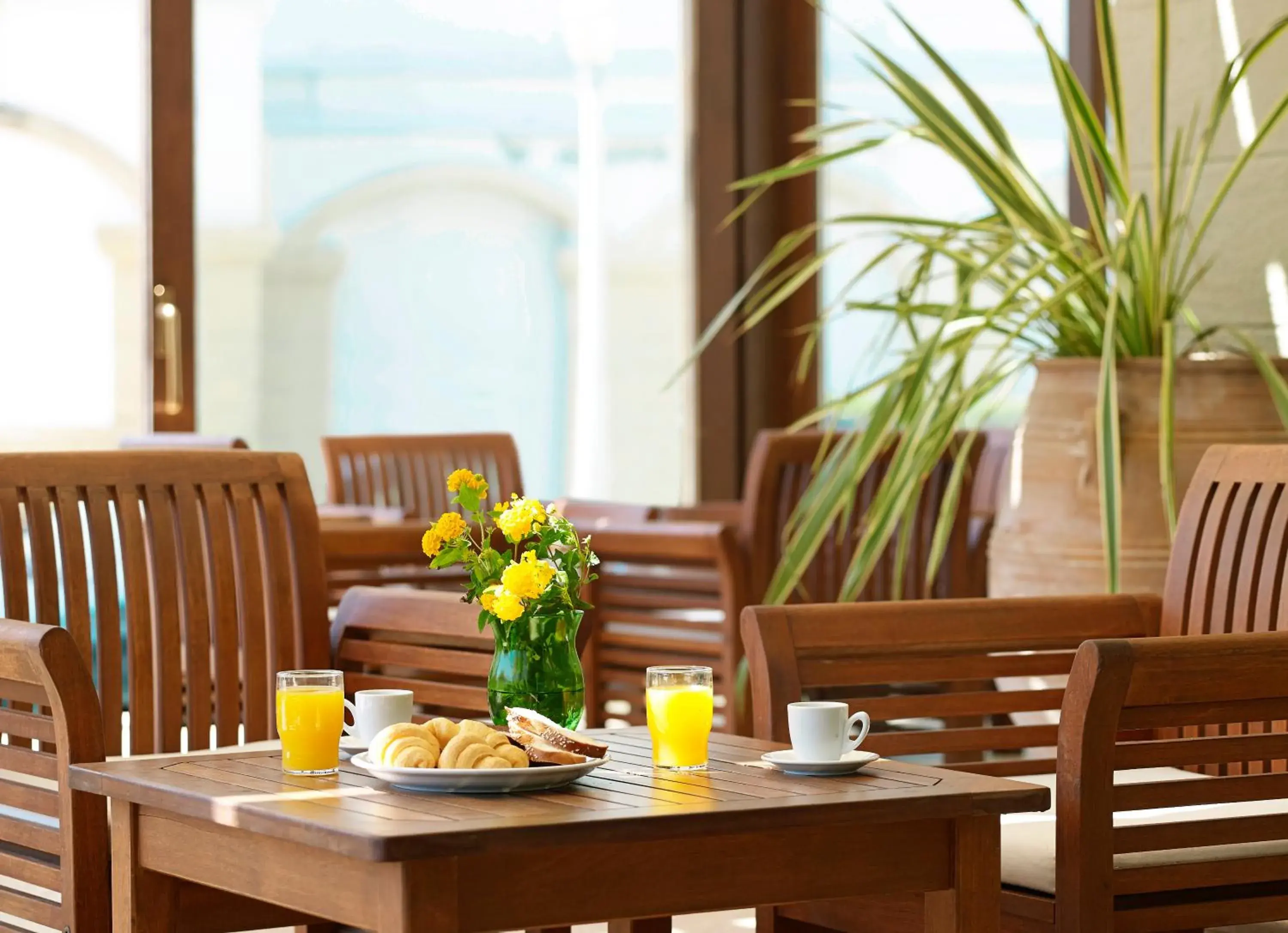 Lounge or bar in Mitsis La Vita Lounge or bar in Mitsis La Vita