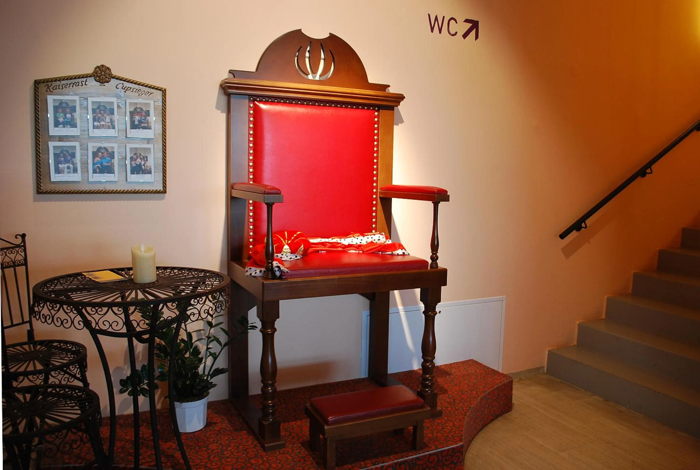 Restaurant/places to eat in Kaiserrast