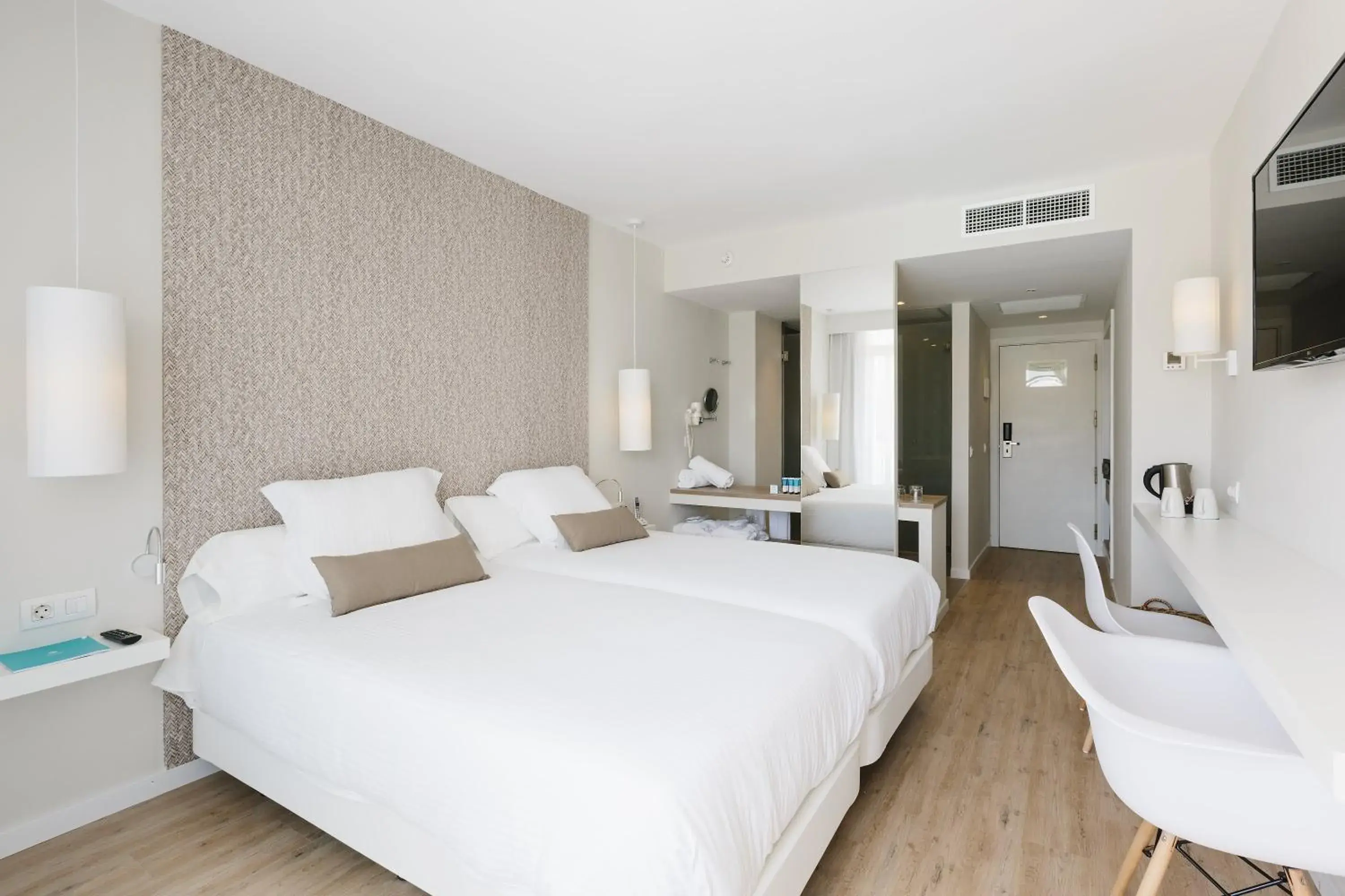 Double Frontal Sea View in AluaSoul Ibiza - Adults only Double Frontal Sea View in AluaSoul Ibiza - Adults only