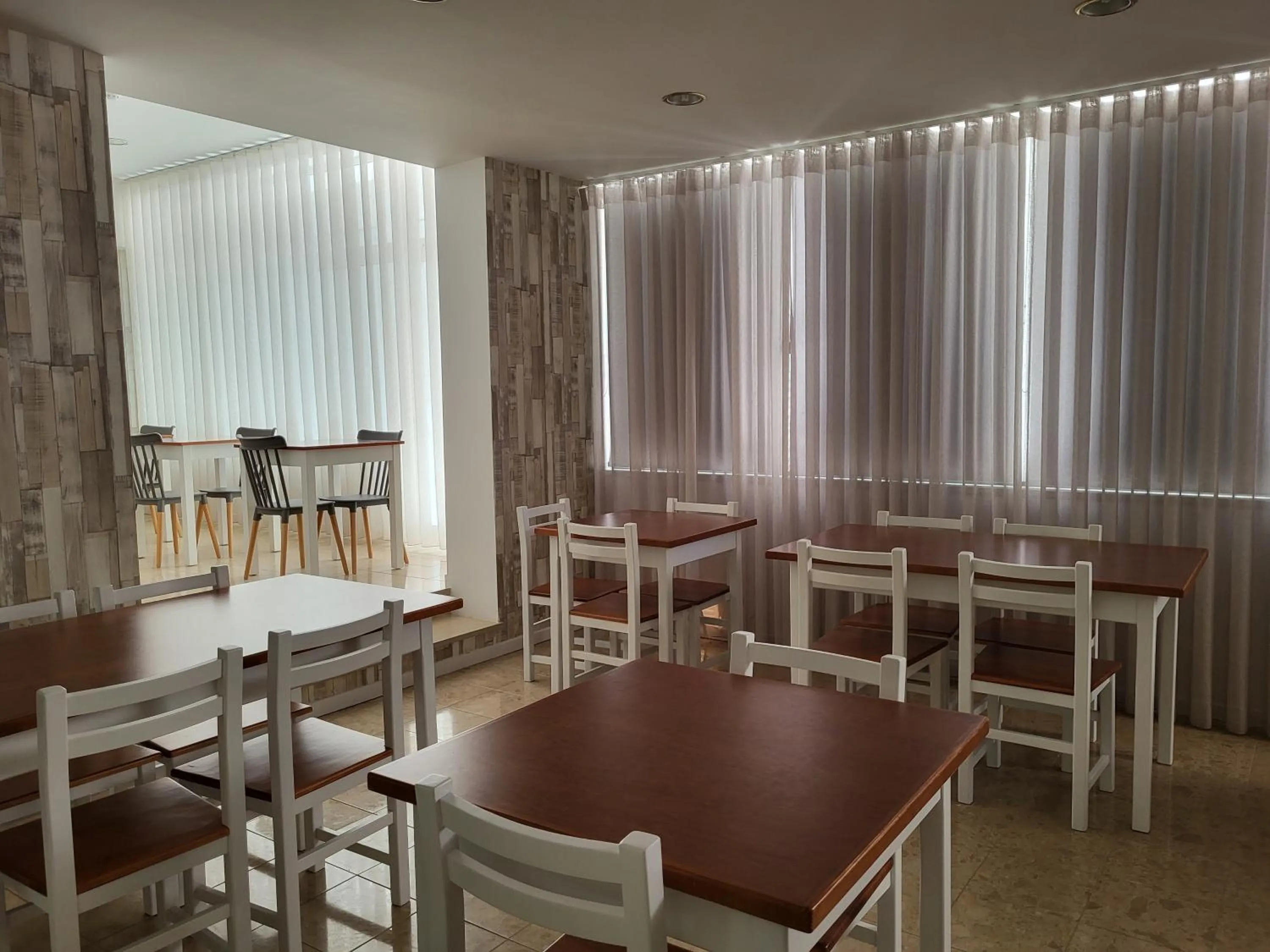 Restaurant/places to eat in Hotel Ancora Mar