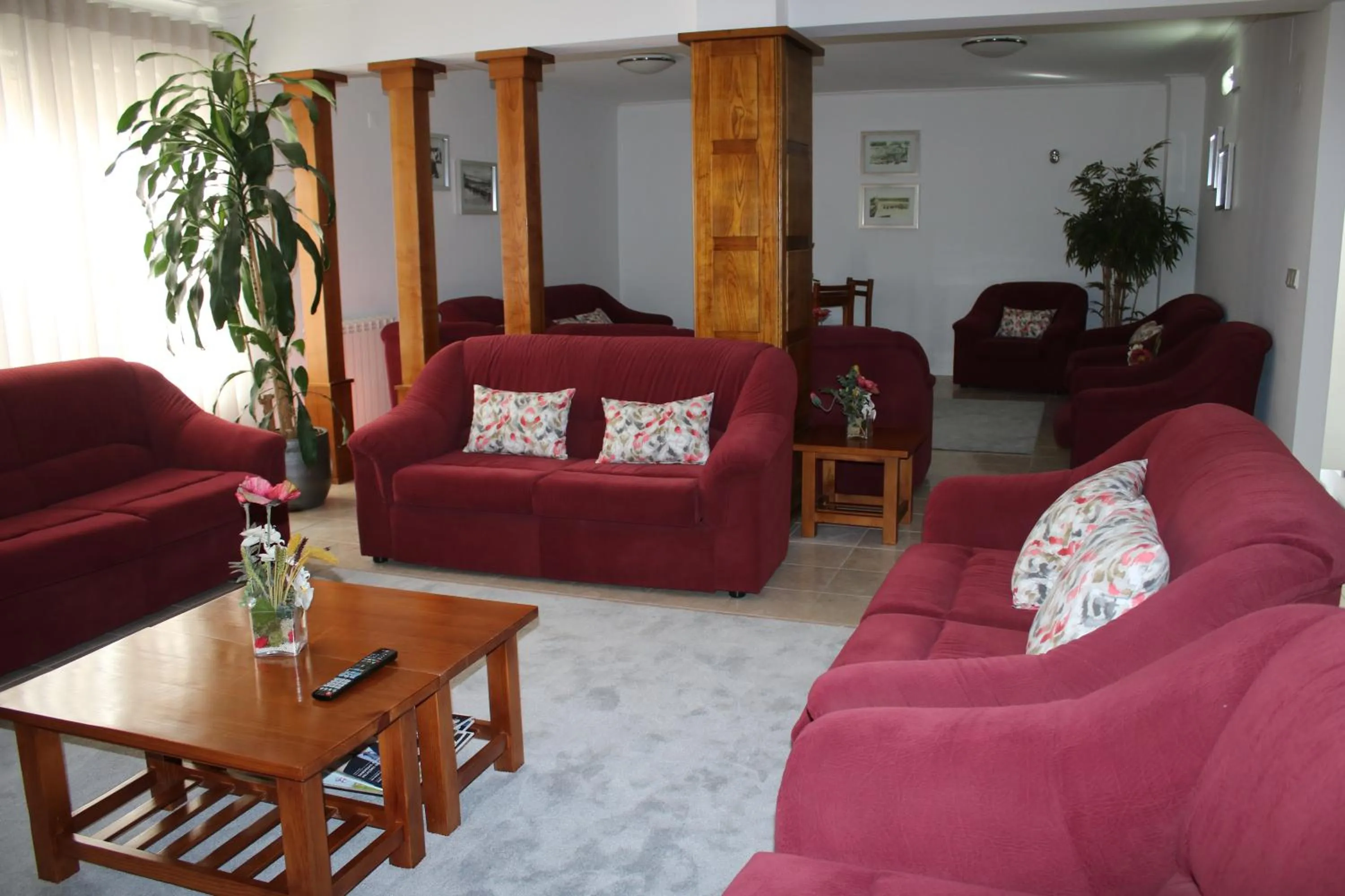 Communal lounge/ TV room in Hotel Ancora Mar