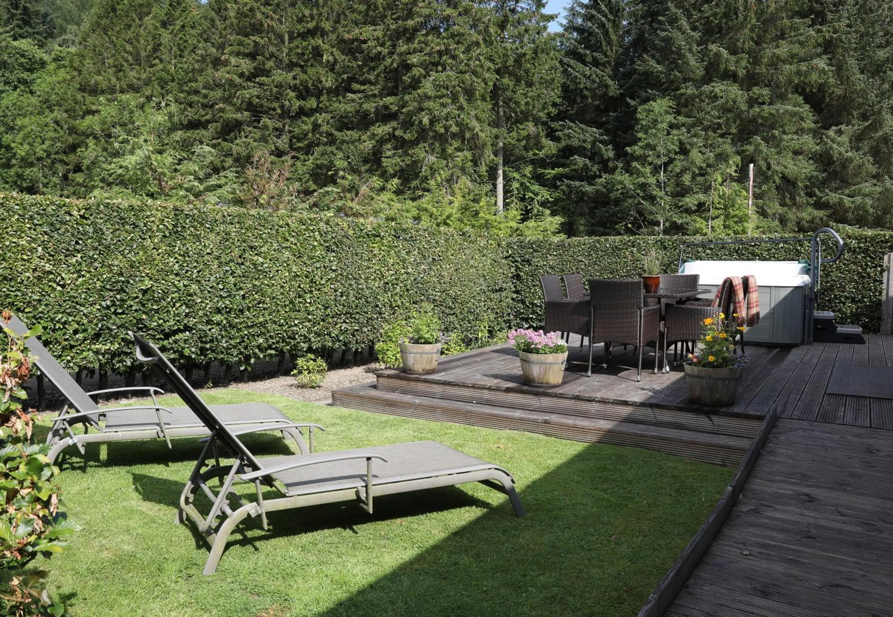 Spring in Cringletie House