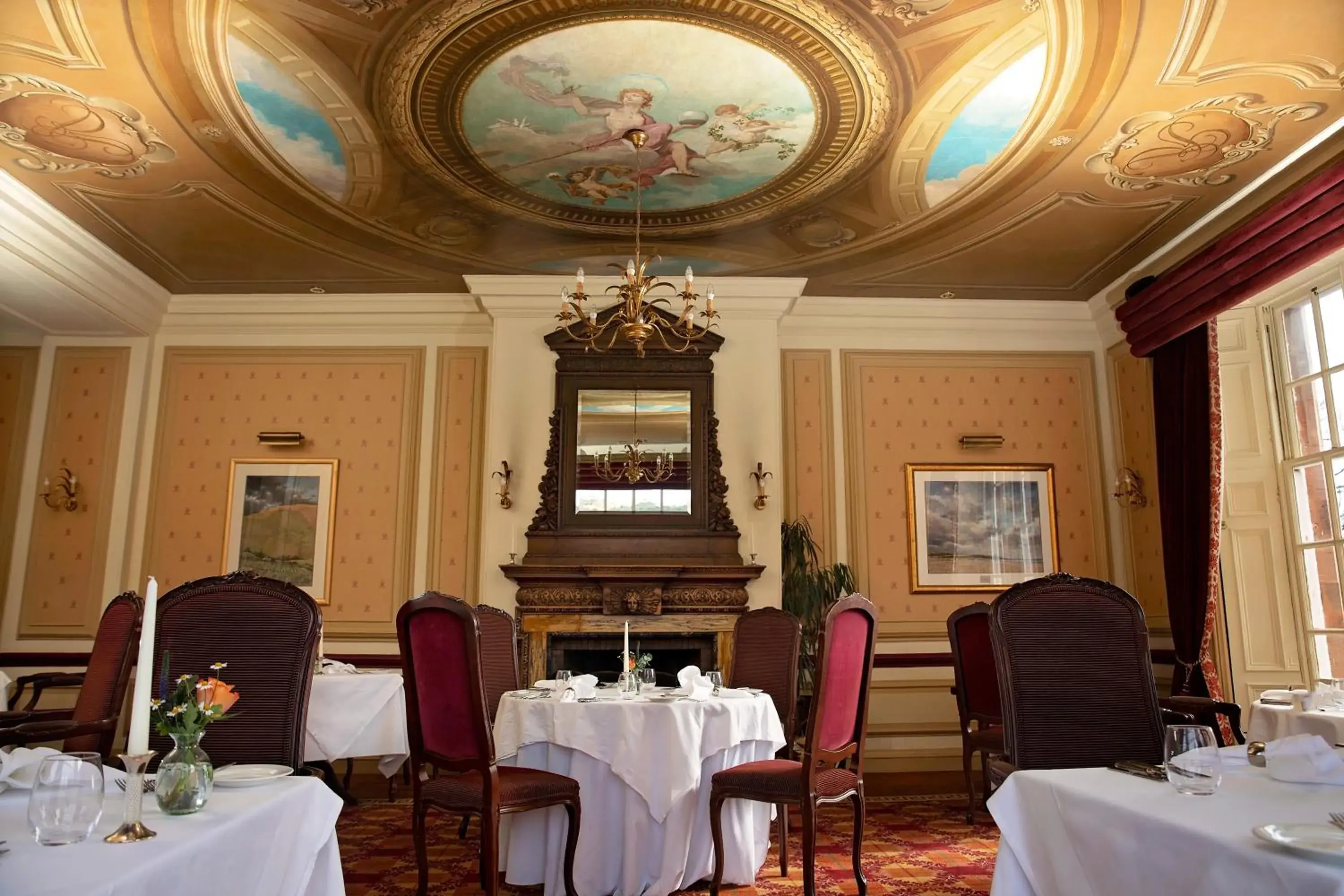 Restaurant/places to eat in Cringletie House Restaurant/places to eat in Cringletie House