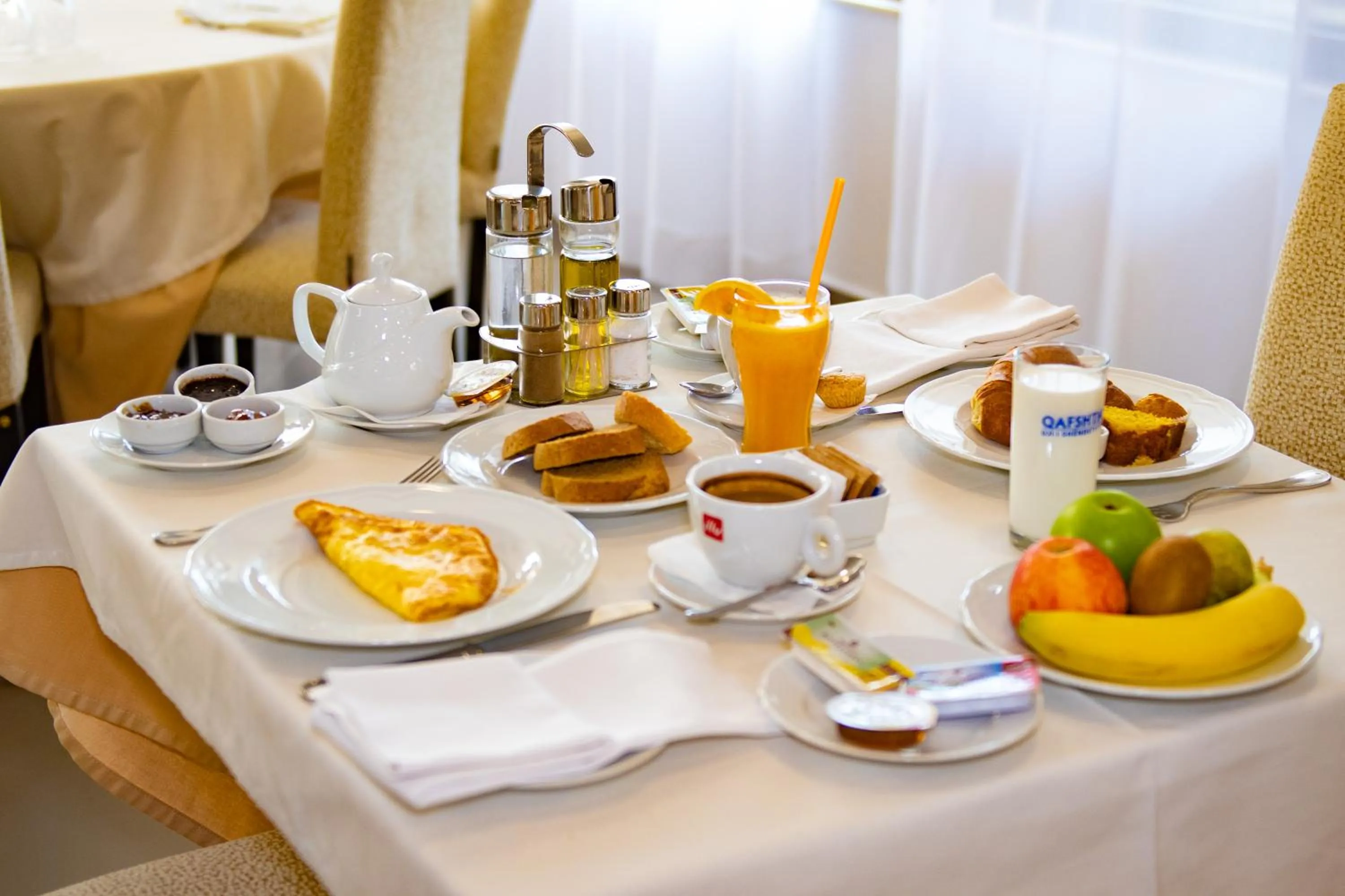 Food in Hotel Airport Tirana