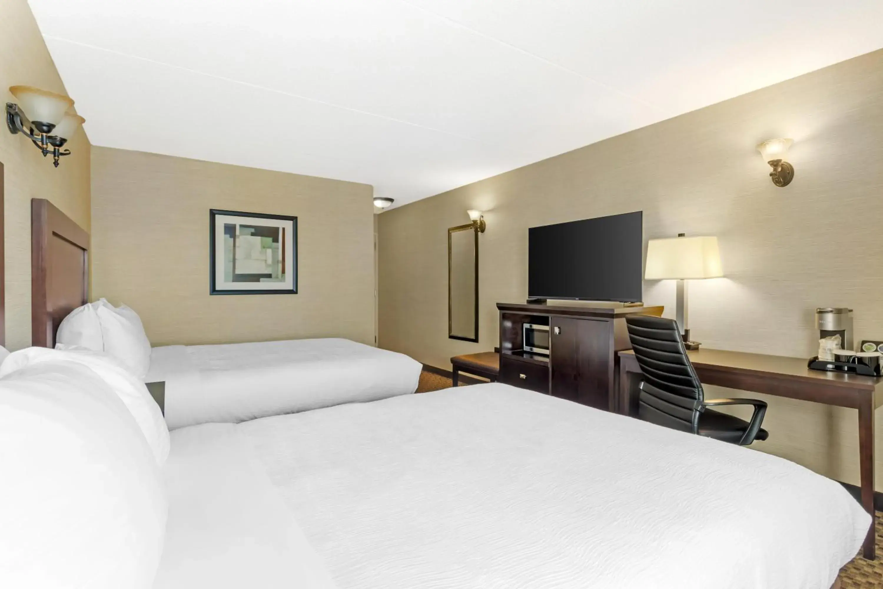 Bedroom, Bed in Best Western Plus Dryden Hotel and Conference Centre Bedroom, Bed in Best Western Plus Dryden Hotel and Conference Centre