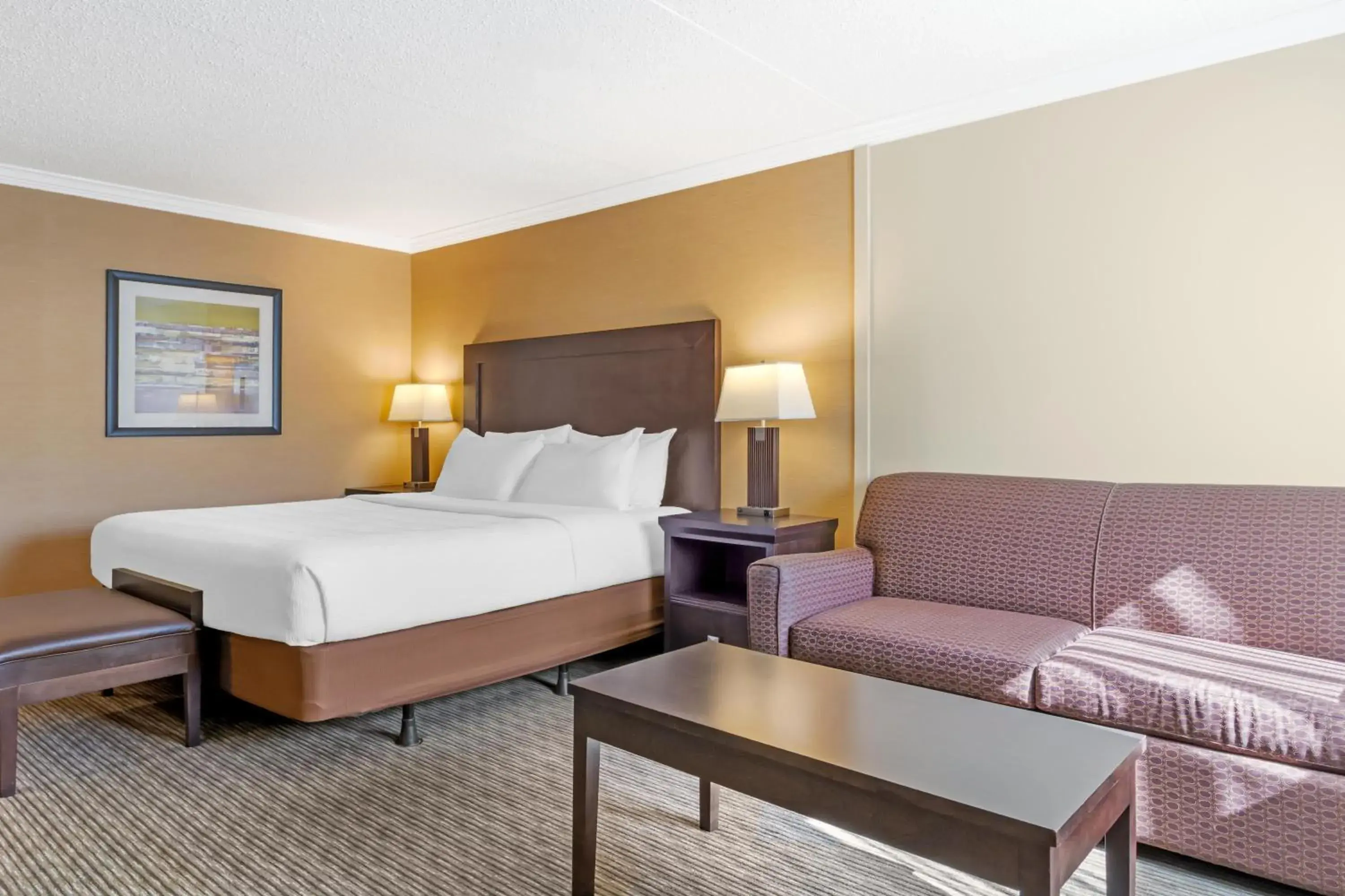 Bedroom, Bed in Best Western Plus Dryden Hotel and Conference Centre Bedroom, Bed in Best Western Plus Dryden Hotel and Conference Centre