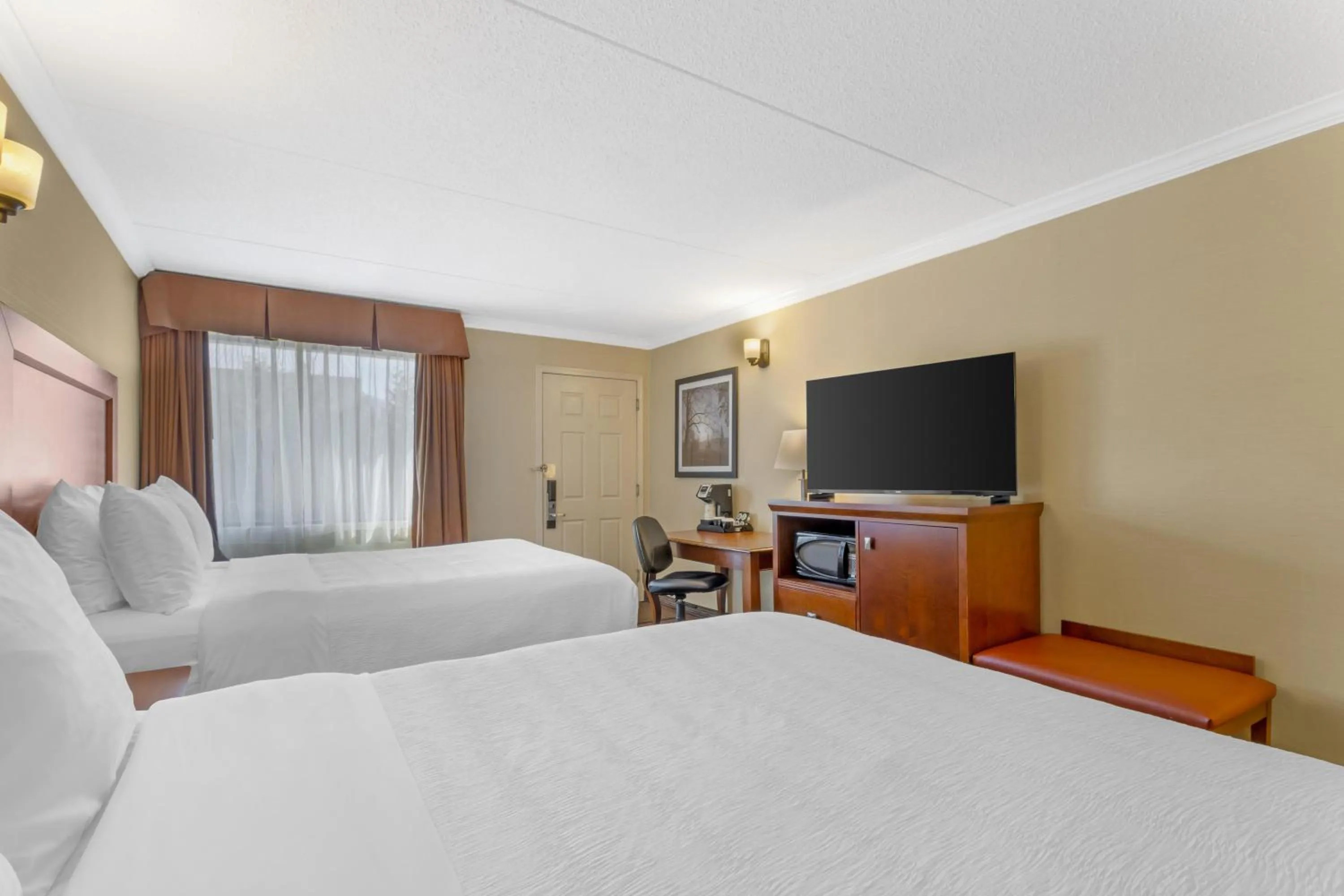 Bedroom, Bed in Best Western Plus Dryden Hotel and Conference Centre