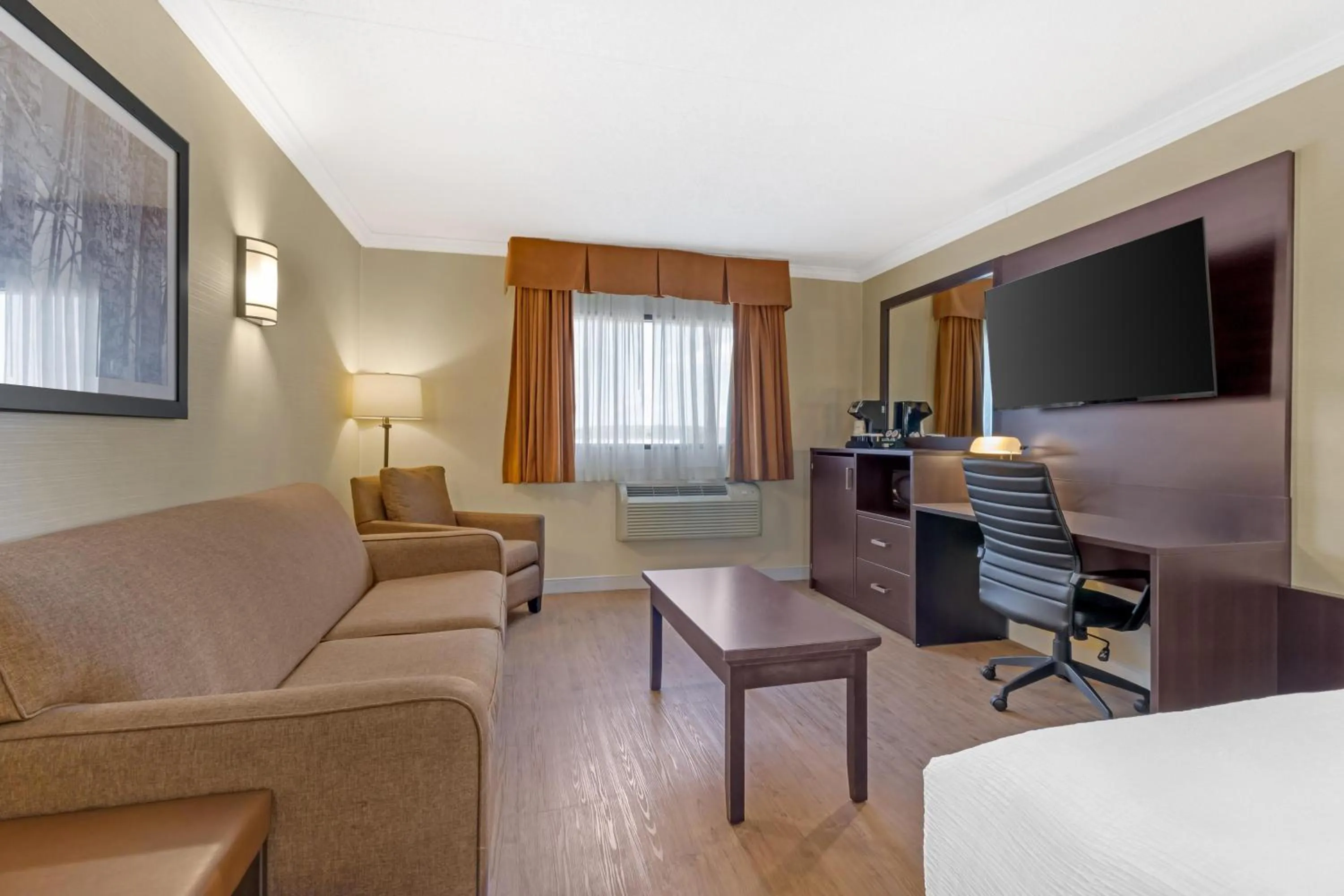 Bedroom in Best Western Plus Dryden Hotel and Conference Centre