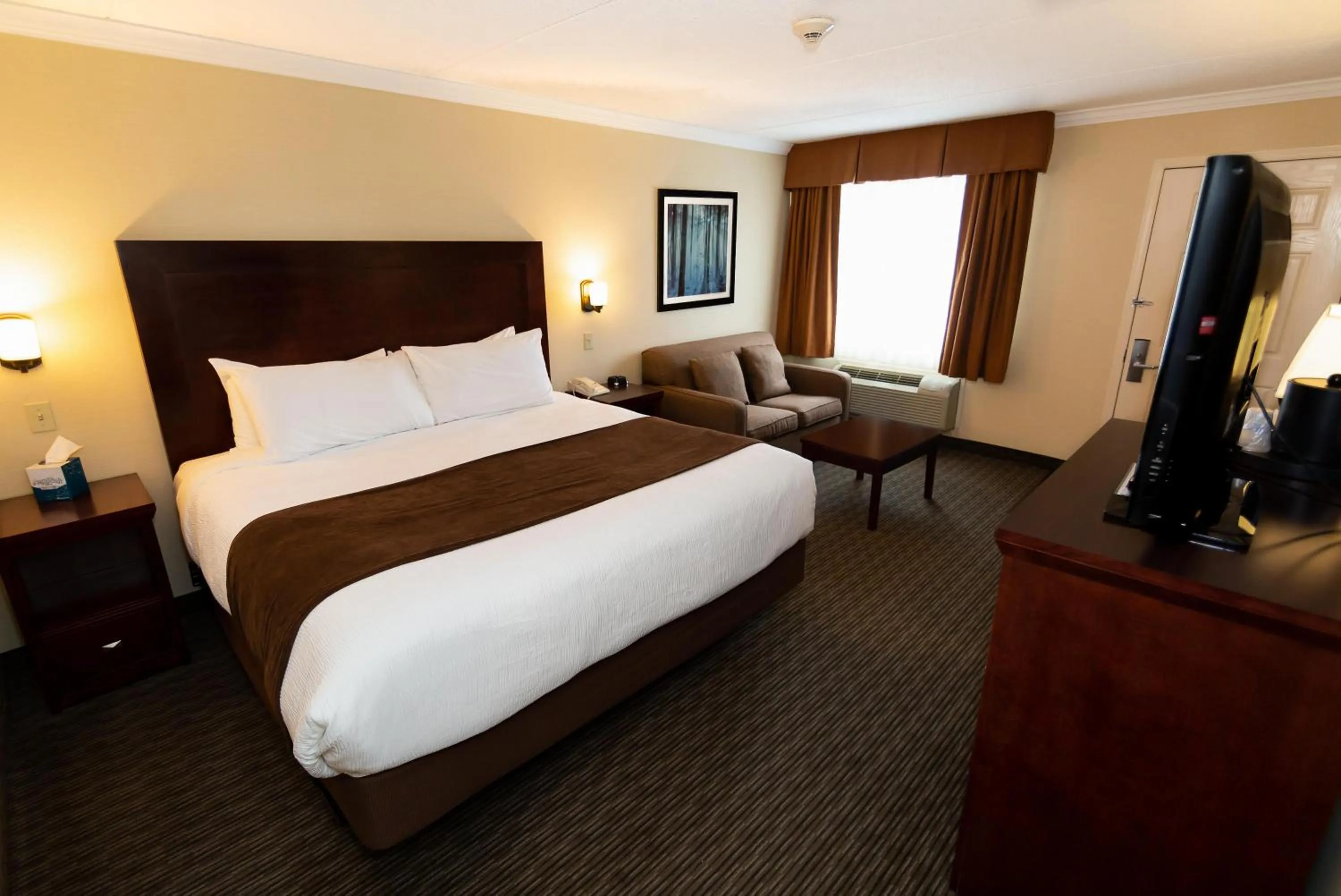 Bedroom, Bed in Best Western Plus Dryden Hotel and Conference Centre