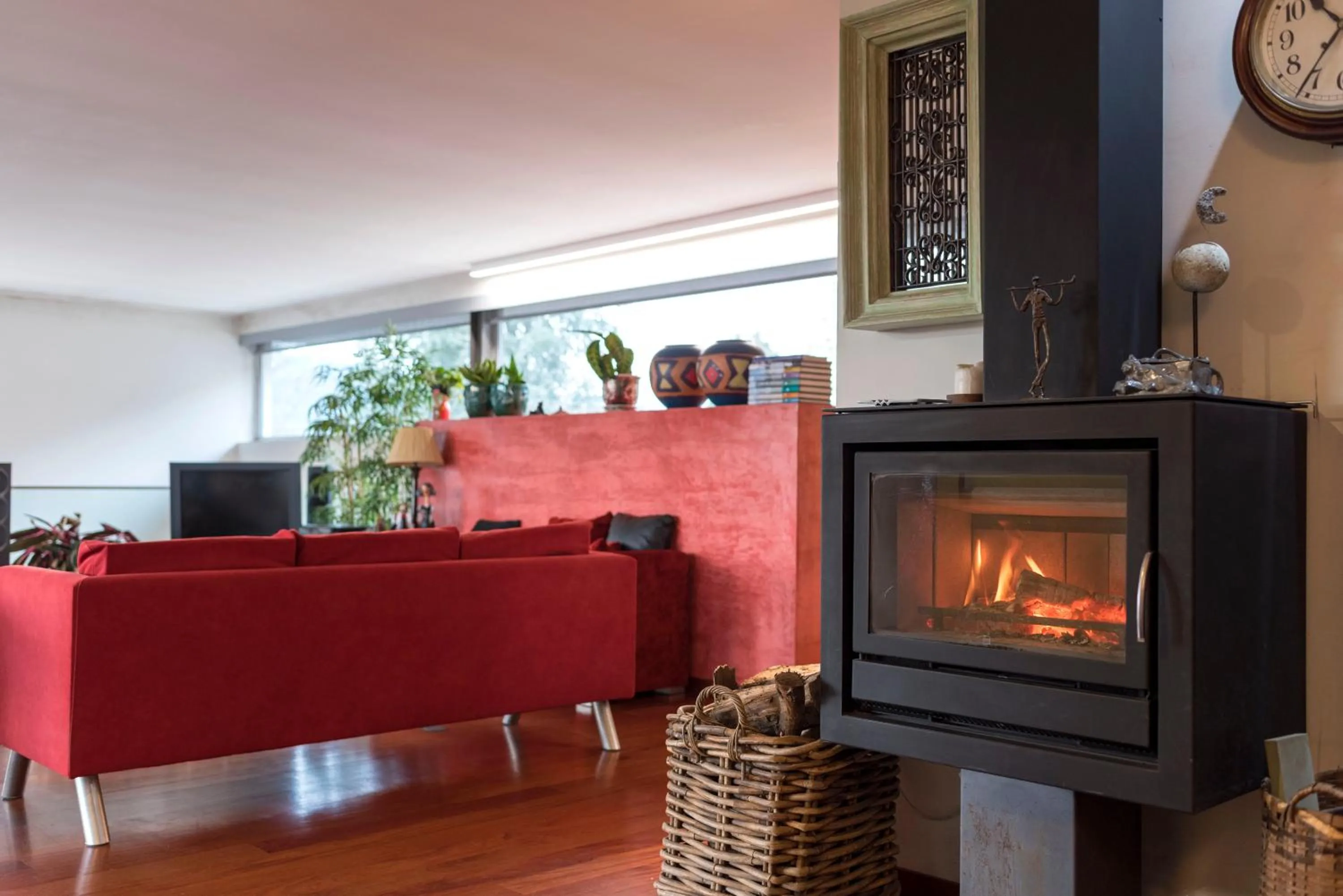 Communal lounge/ TV room in Casa da Costa Grande