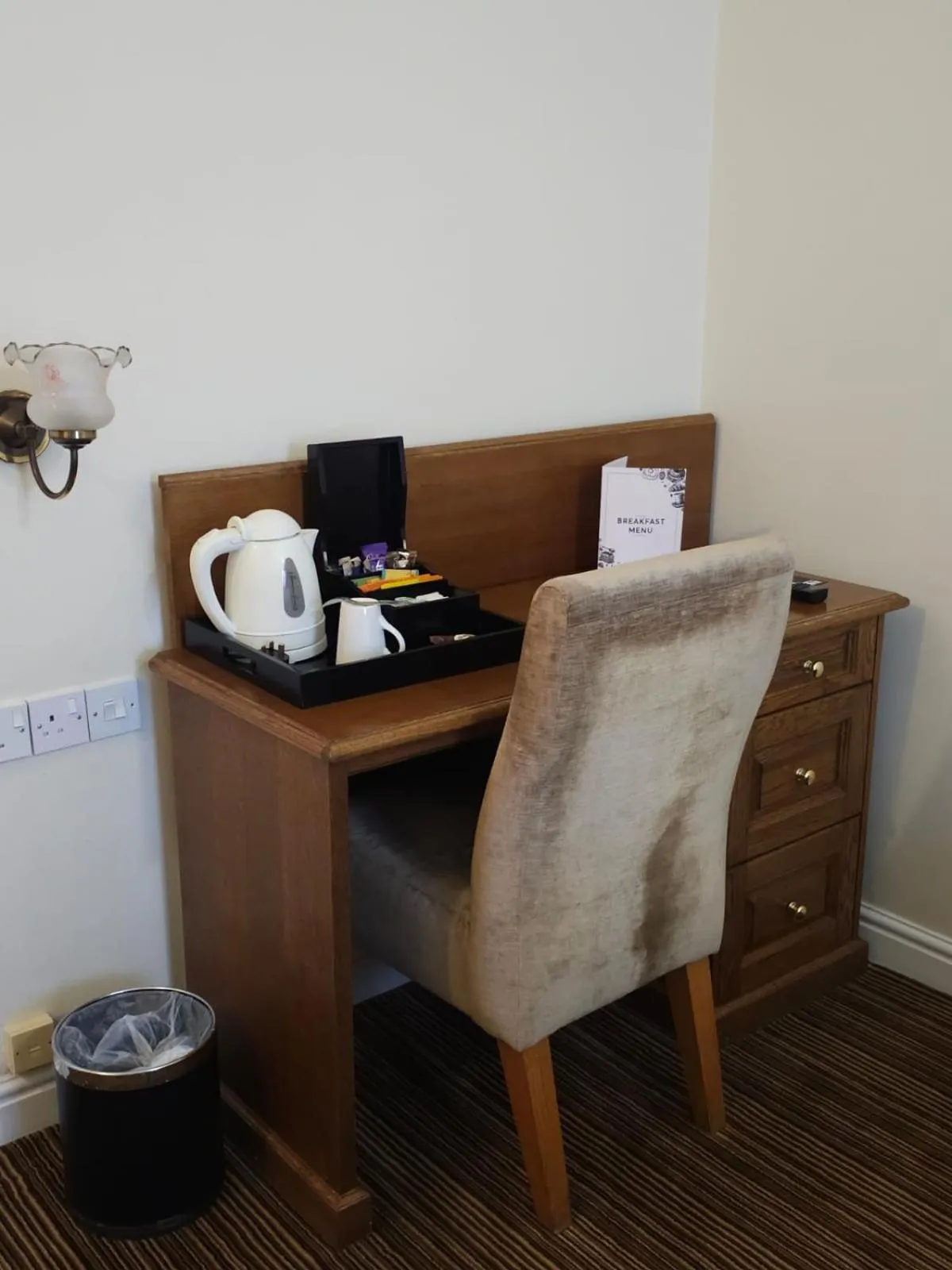 Coffee/tea facilities in Lion Hotel