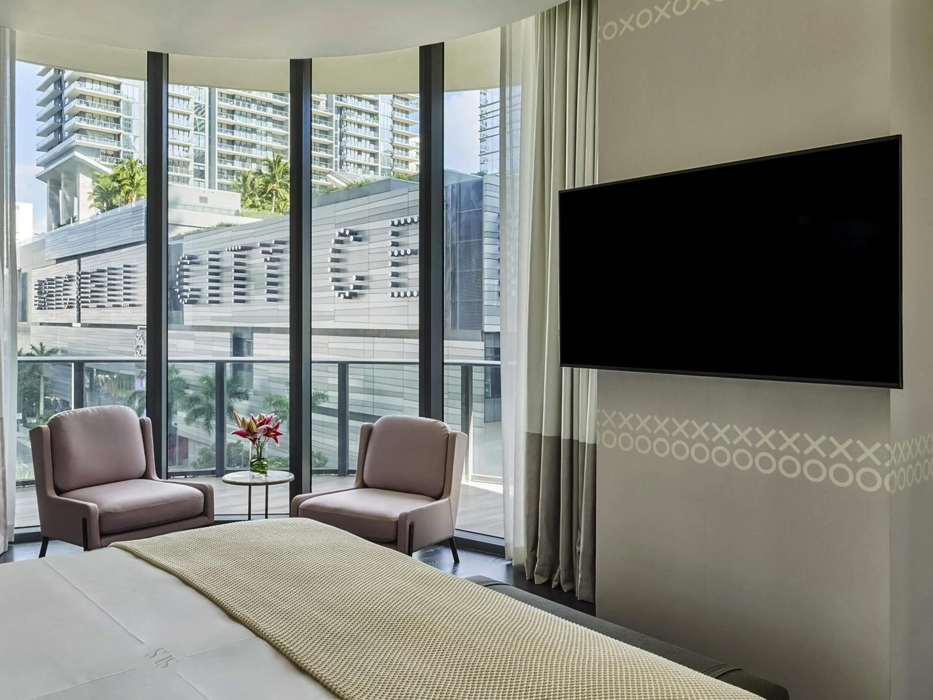 Bedroom, Bed in SLS LUX Brickell